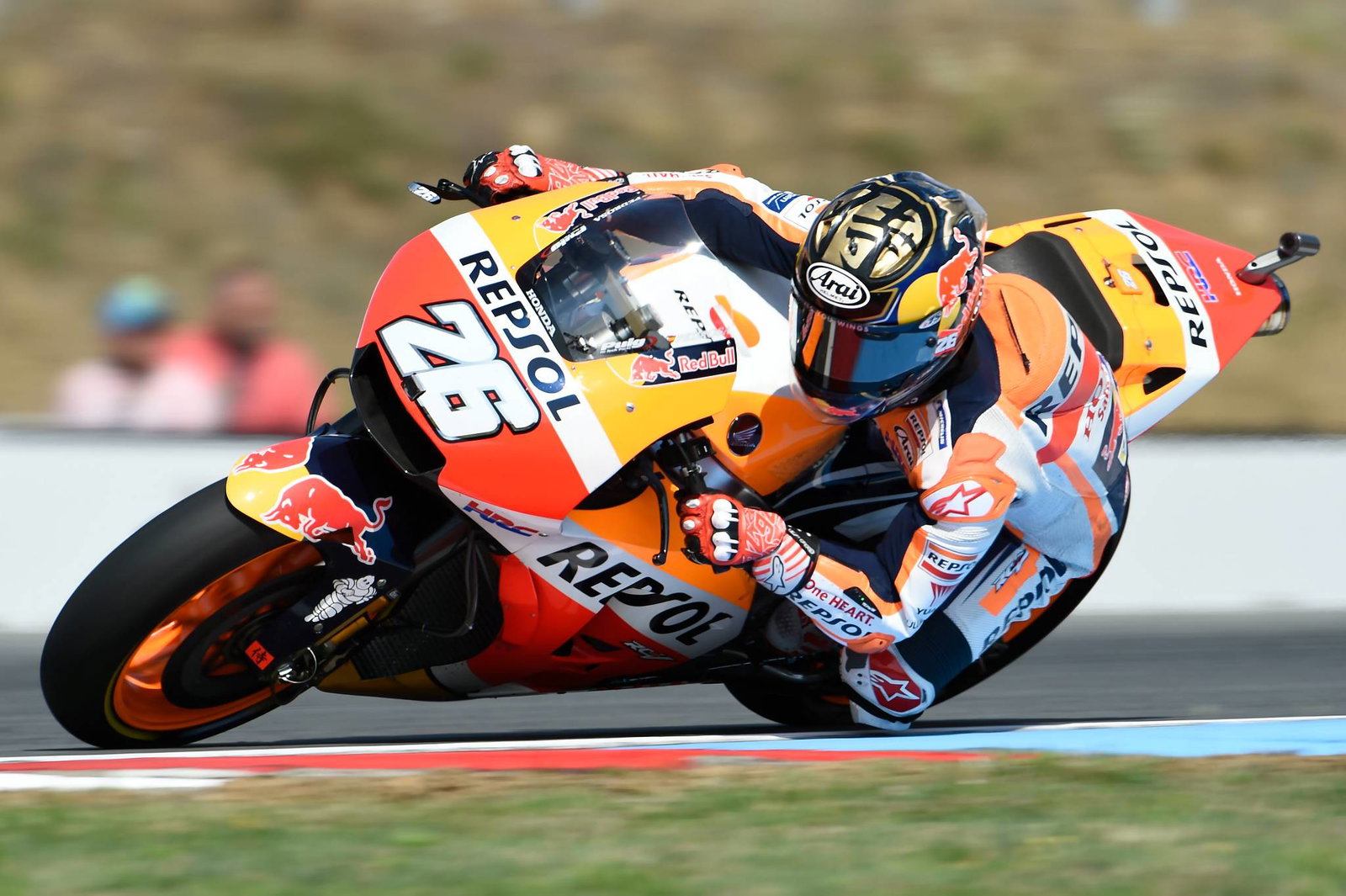 MotoGP: Harapan serat karbon Crutchlow diluncurkan pada lap pertama?