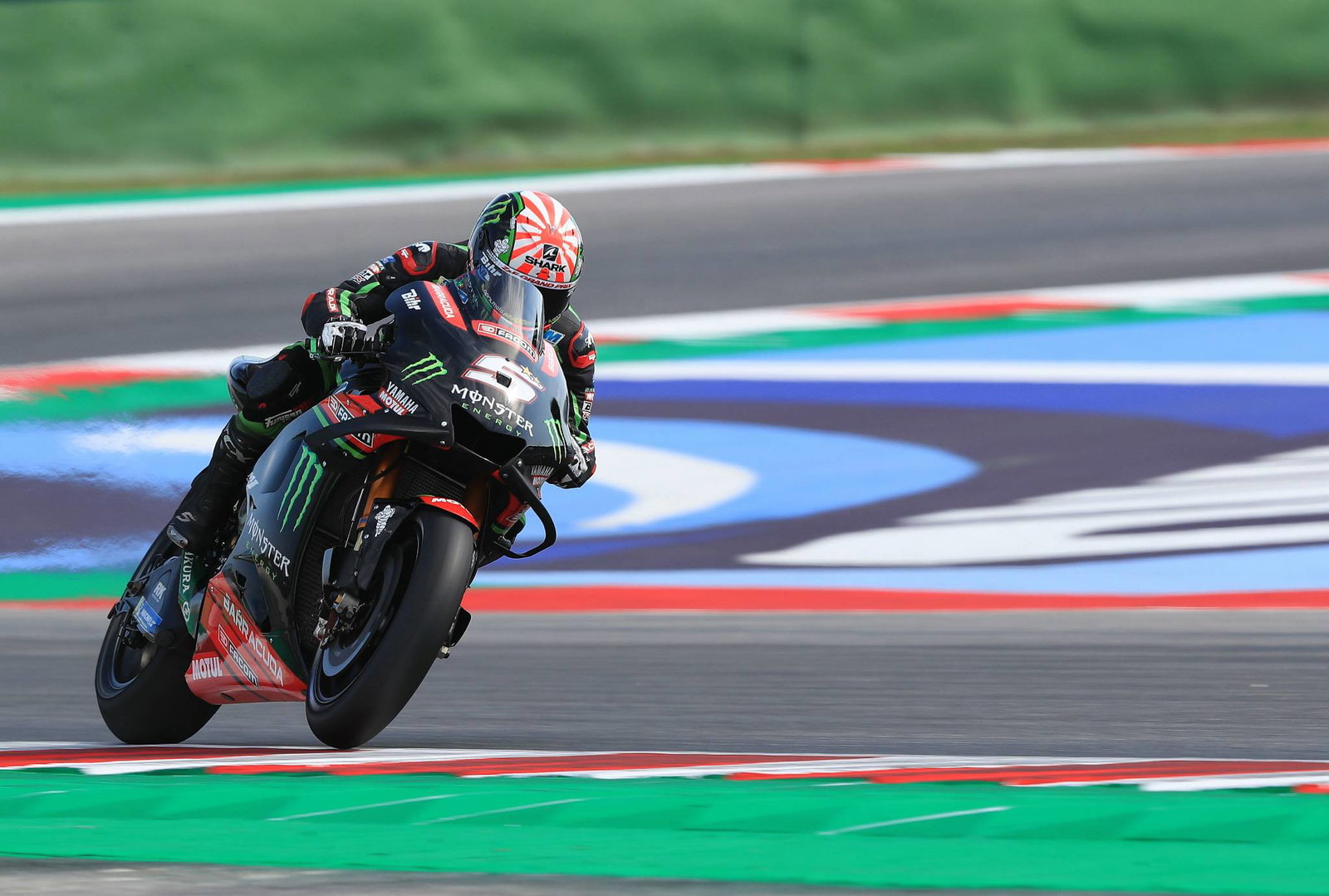MotoGP: Valentino Rossi mempersembahkan helm 'Back to Misano'