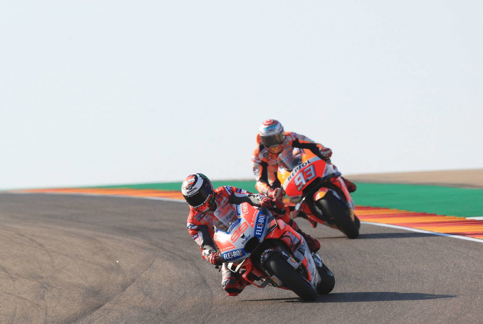 MotoGP: Lorenzo keeps pole position run going at Aragon, Rossi P18