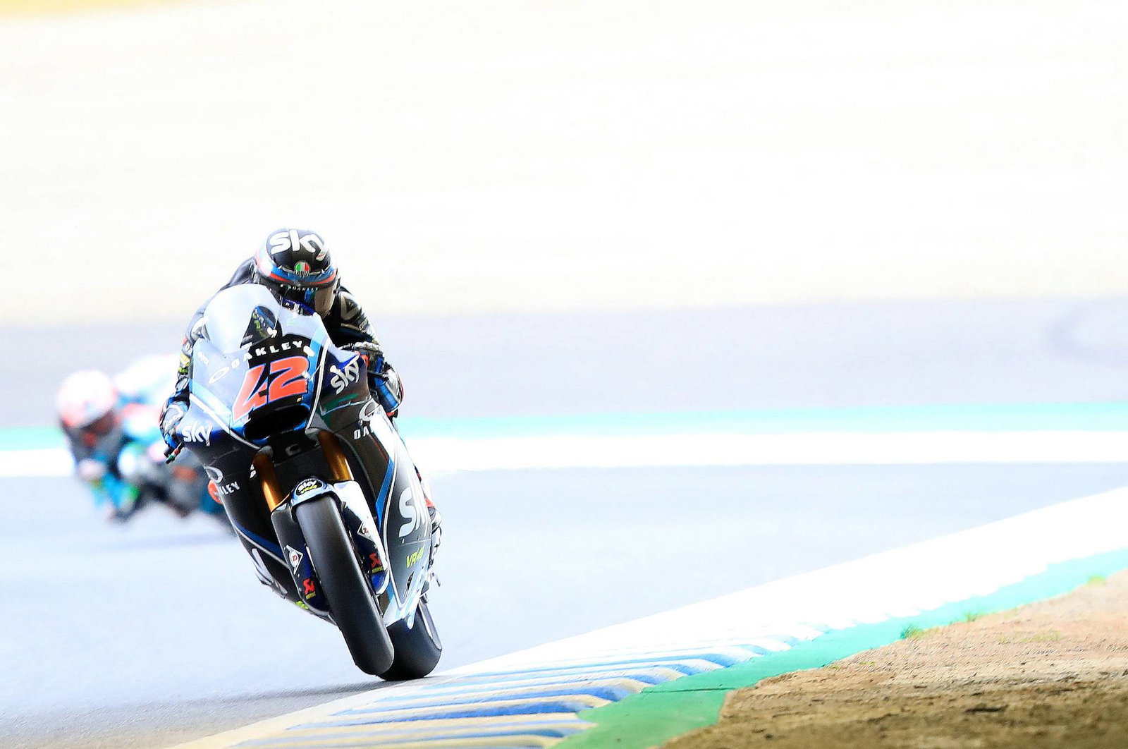 Moto2 Japan: Bagnaia takes advantage with pole, Oliveira ninth