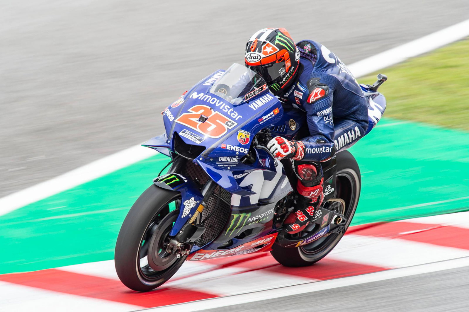 MotoGP: Vinales memimpin Yamaha 1-2 dalam pemanasan
