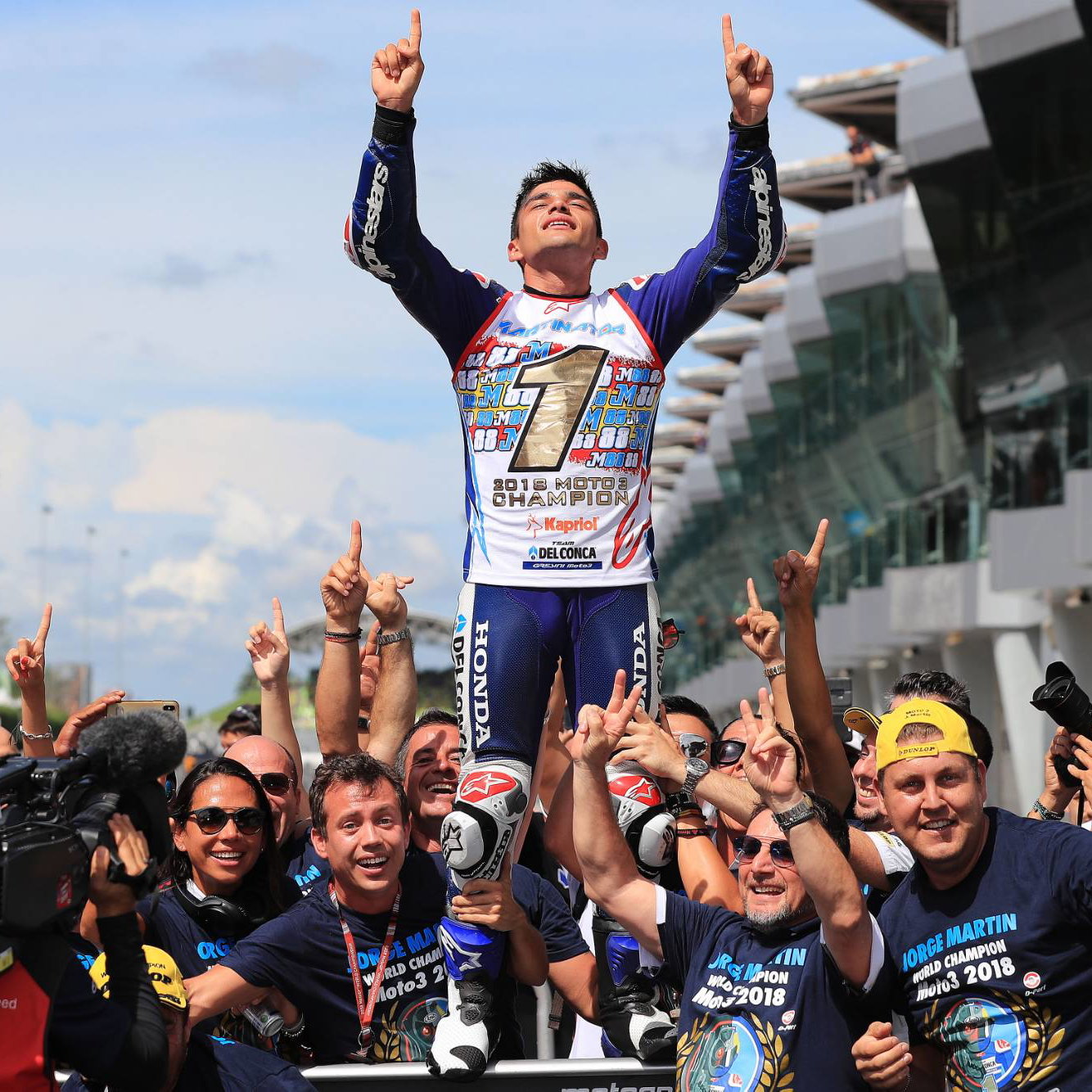 250: Simoncelli takes Valencia victory.