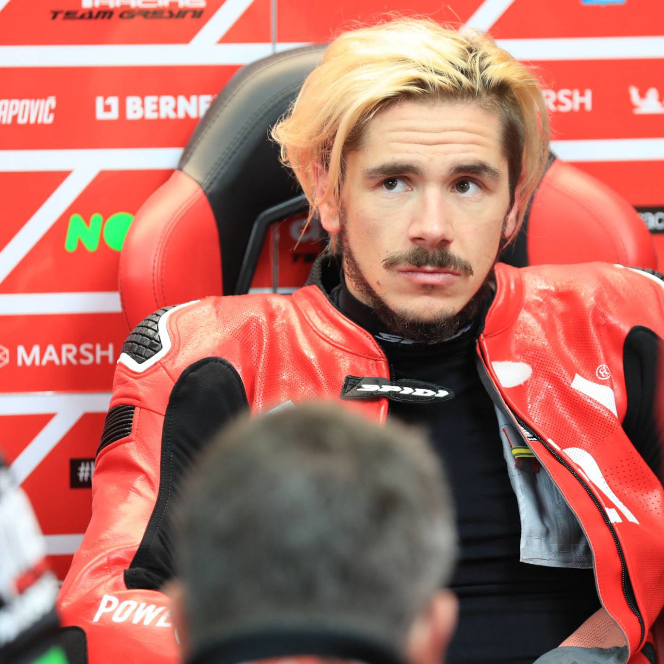 Redding rides ex-Kevin Schwantz 500cc Suzuki!