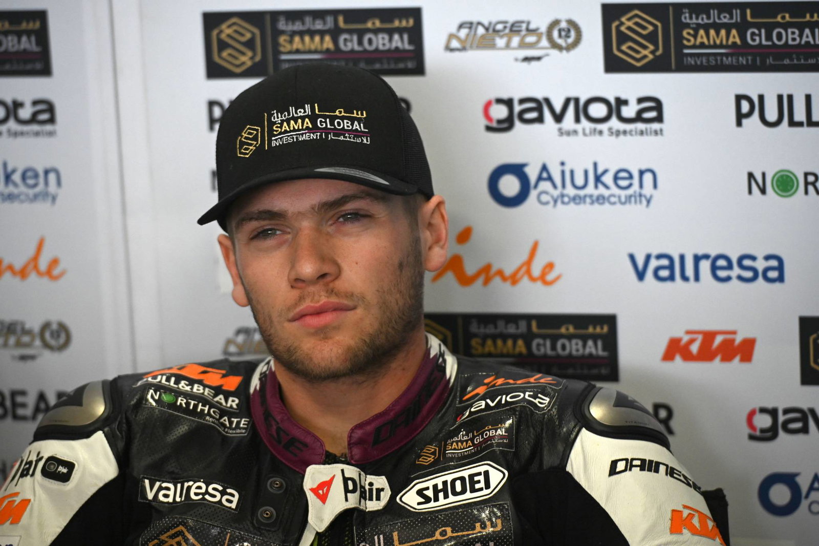 Booth-Amos: Tidak ada yang bodoh, hanya mengambilnya saja