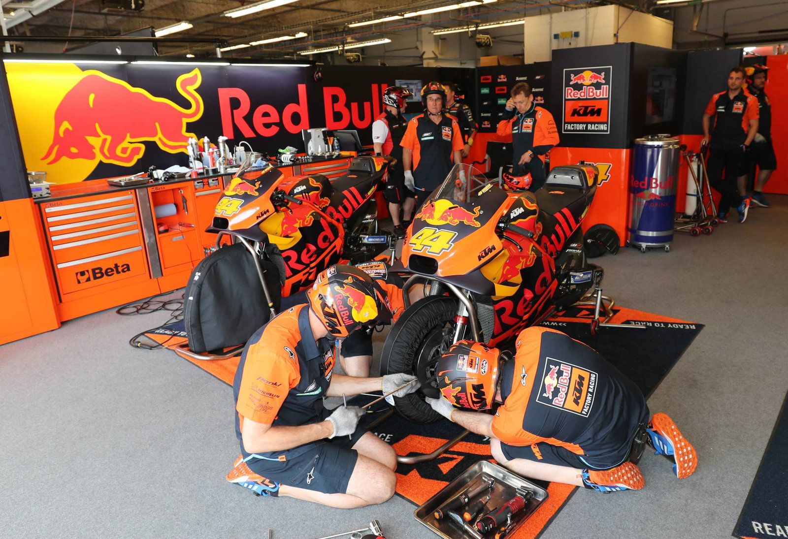 Perangkat swingarm Aprilia ditetapkan untuk debut Jerez?