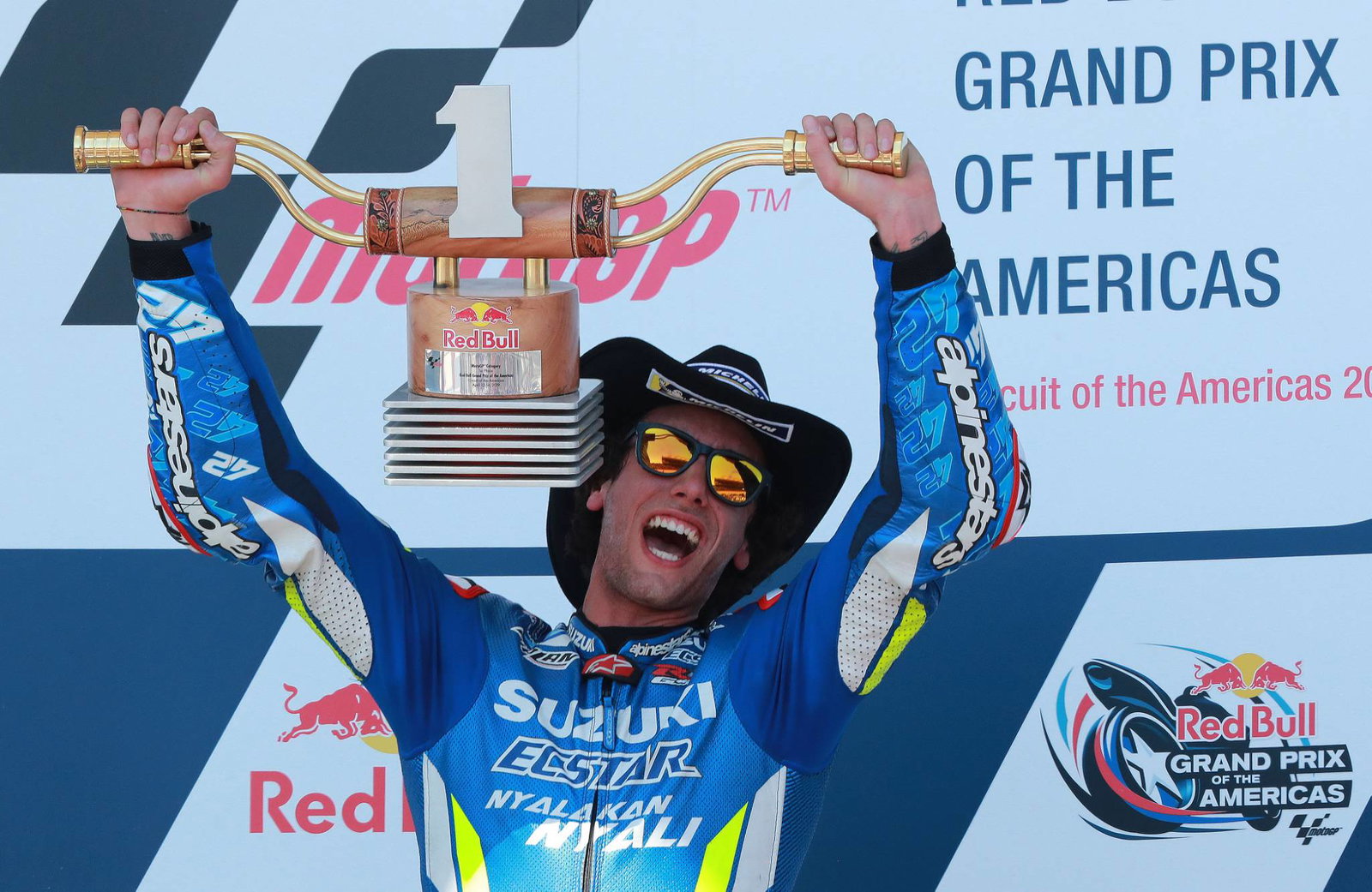 Austin: Rossi 'very sorry' as COTA win slips away