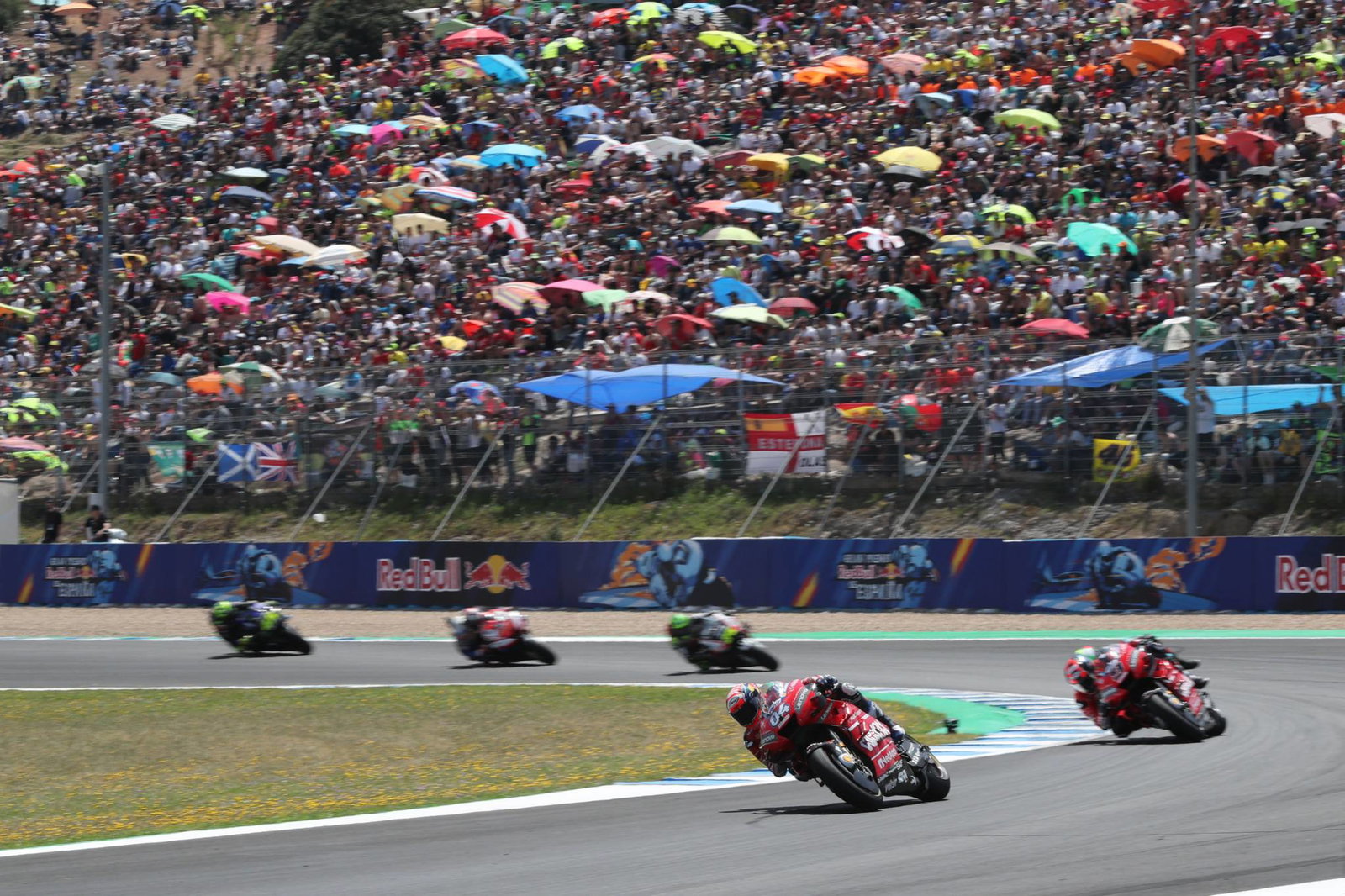 MotoGP should 'pack all the negatives into this year'