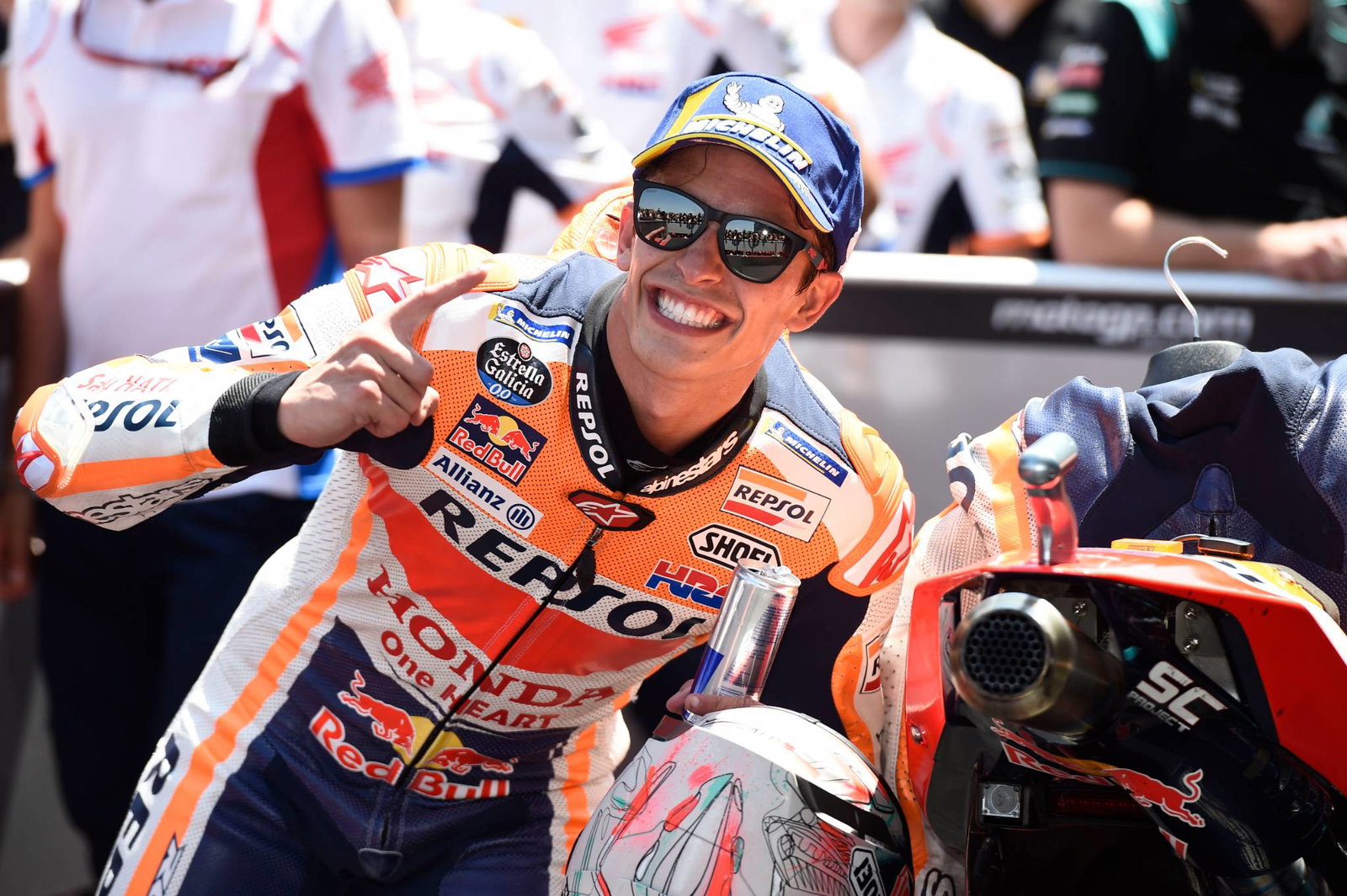 Petrucci bertahan dari sapuan karet dengan Rins untuk naik podium