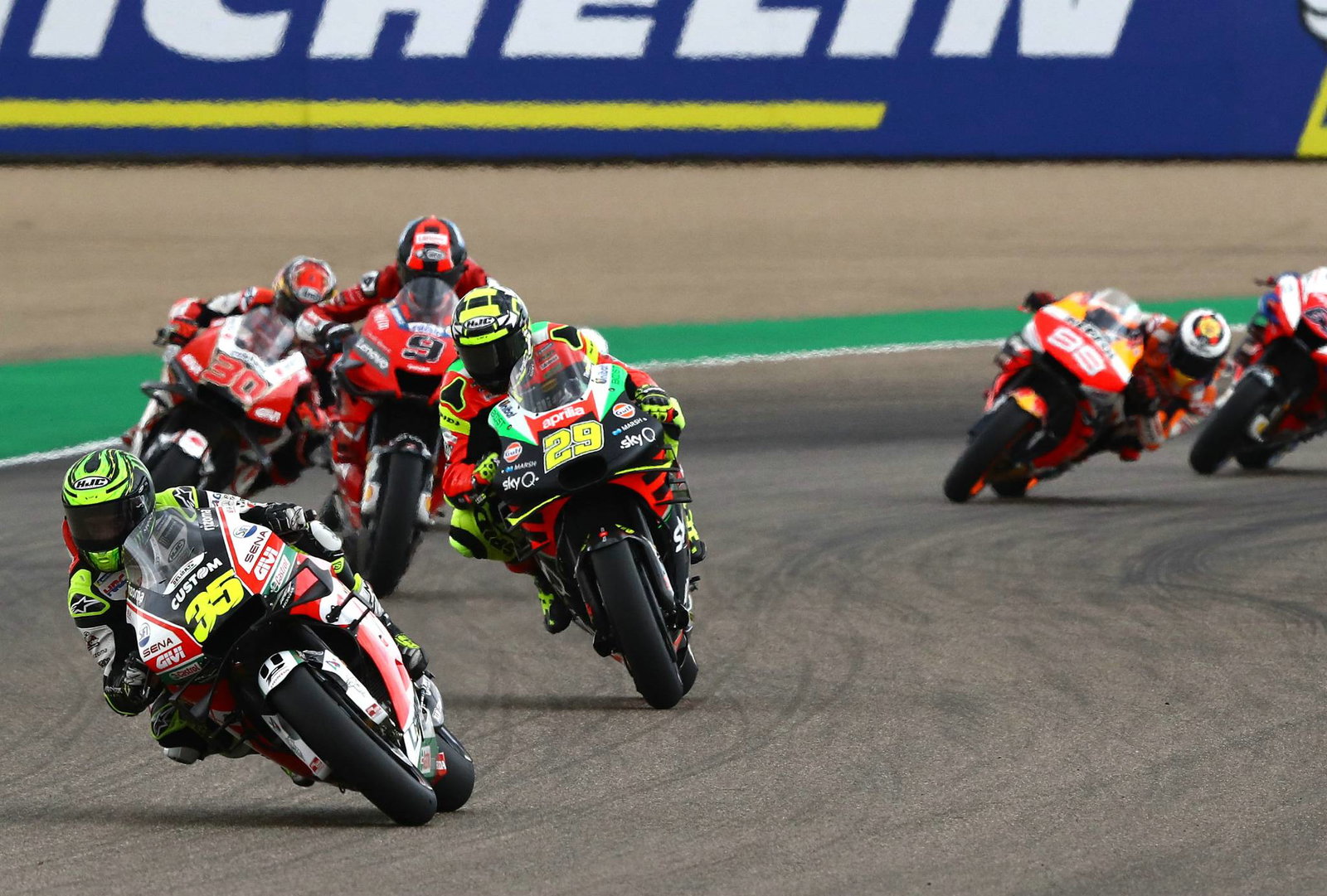 Quartararo menikmati pertempuran satelit atas Miller
