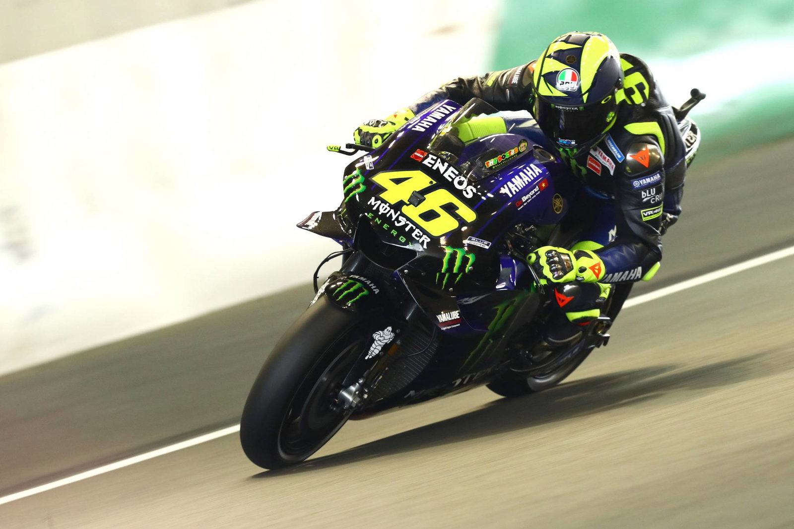 Japan: Lorenzo improves 'feeling and speed' with older chassis 