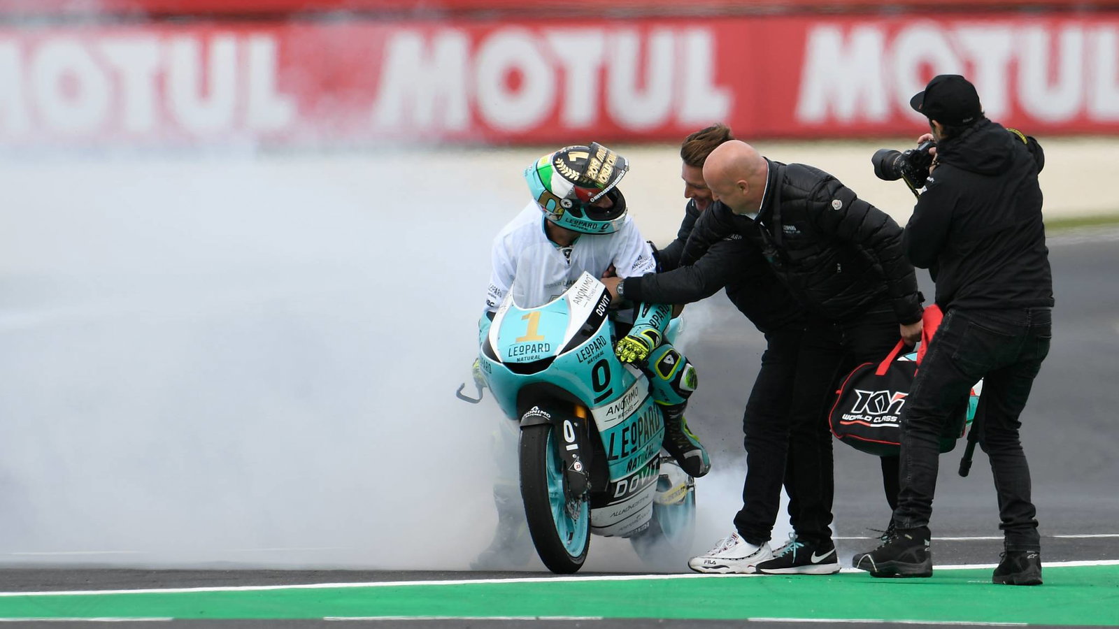 Moto3 Phillip Island: Victory sees Dalla Porta take title in style