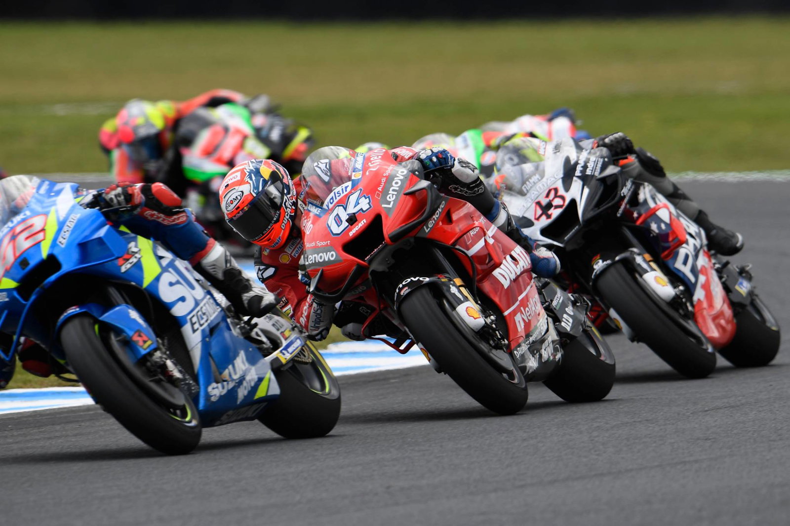 Gosip MotoGP: Rossi meningkatkan latihan dengan kembali ke motorcross