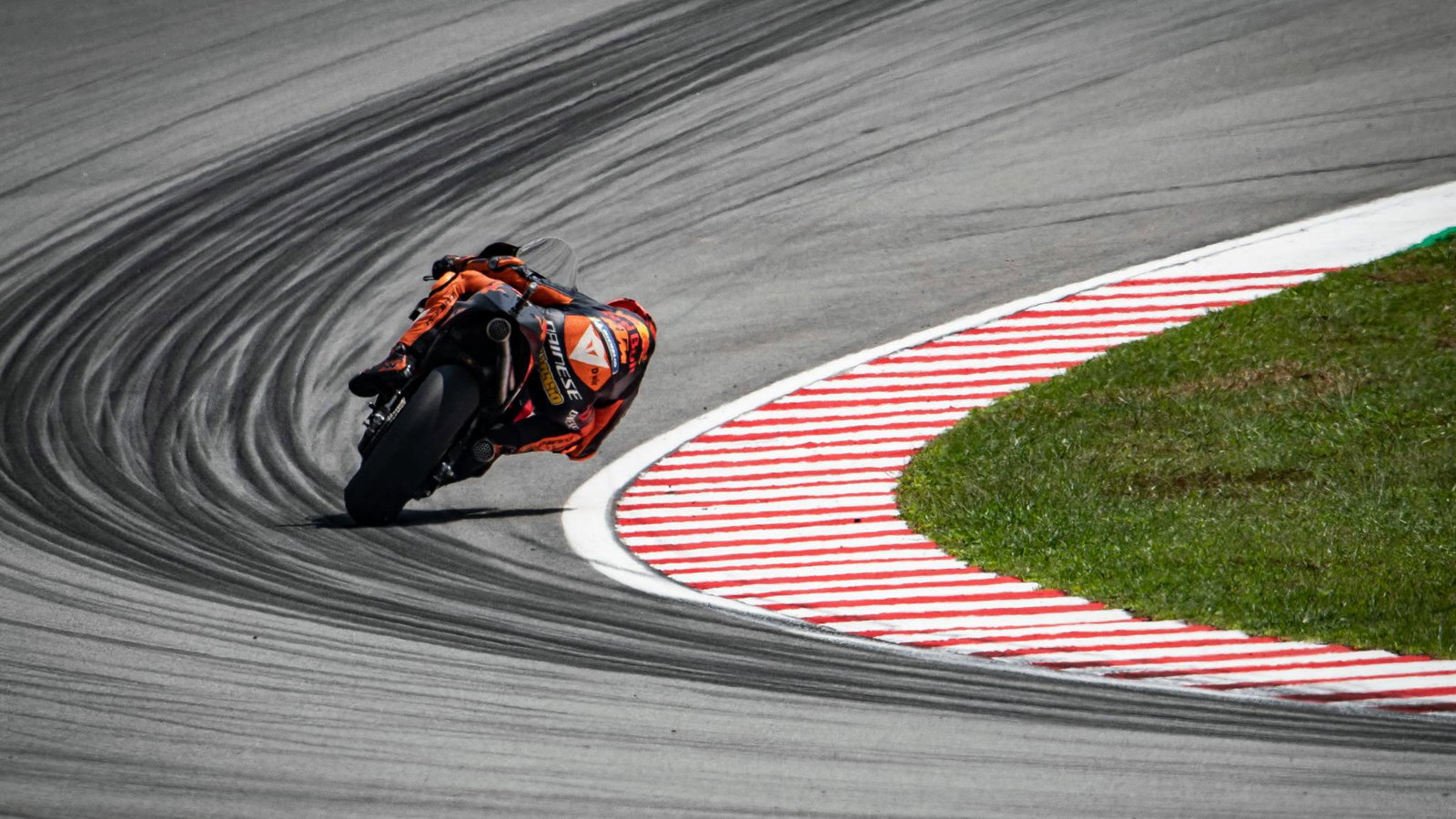 MotoGP: Pol tercepat saat Sepang Shakedown berakhir, Lorenzo kembali