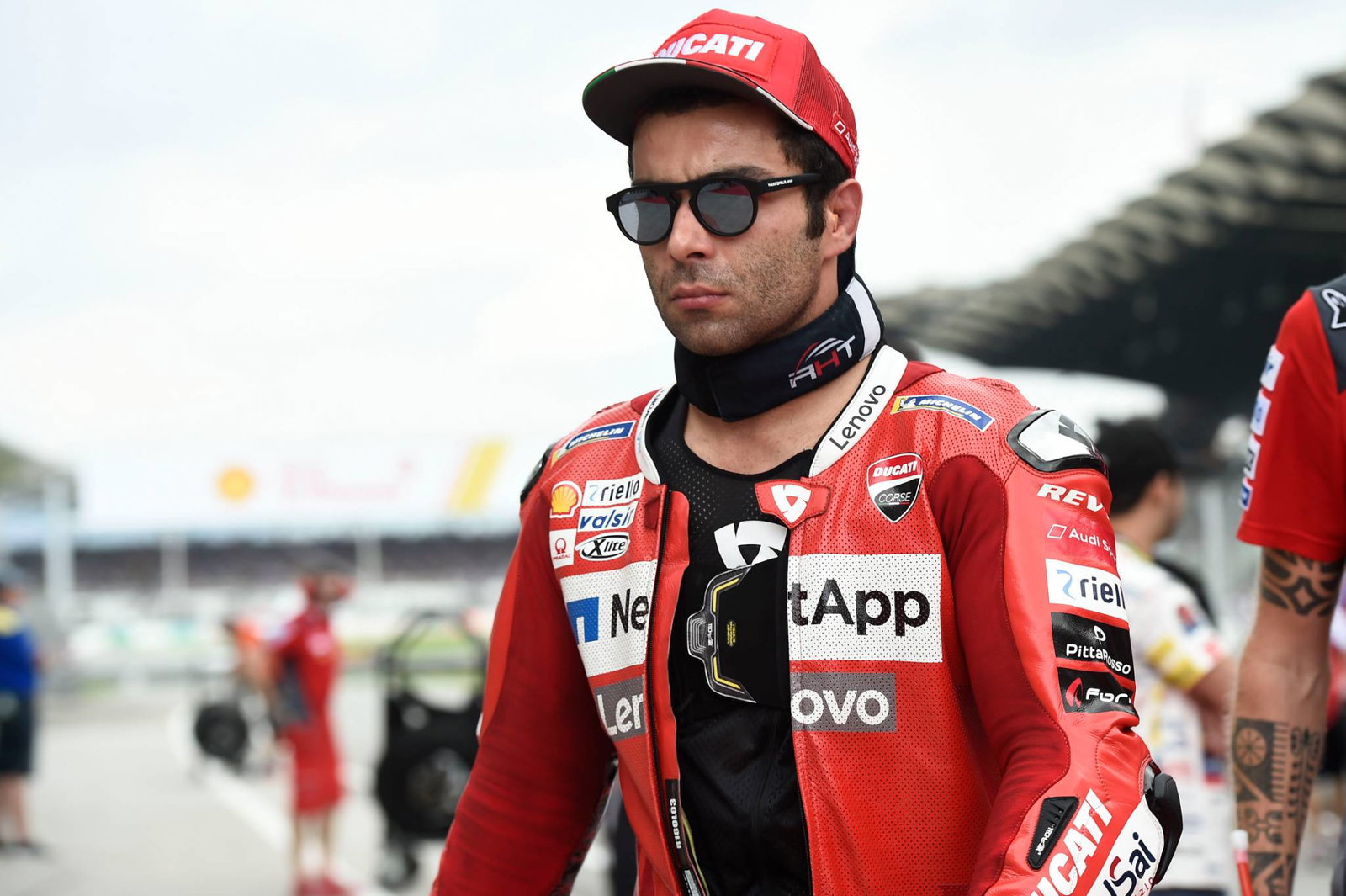 Miller auctions MotoGP helmet for Australian bushfire crisis