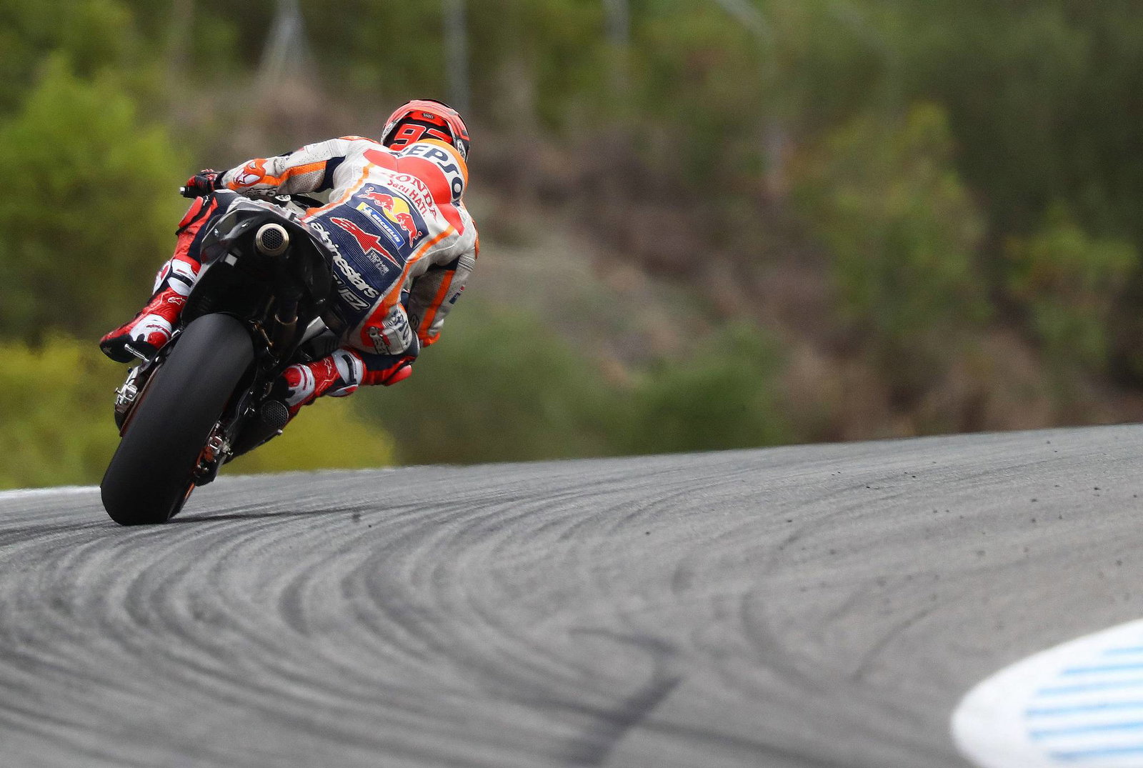 Rossi mencari tenaga lebih, pengiriman mulus