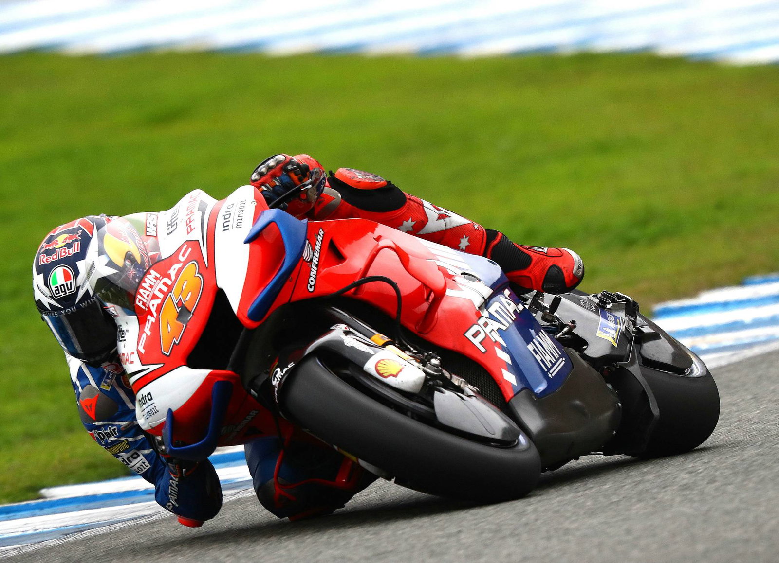Jerez Test: Shoulder scare for Marc Marquez