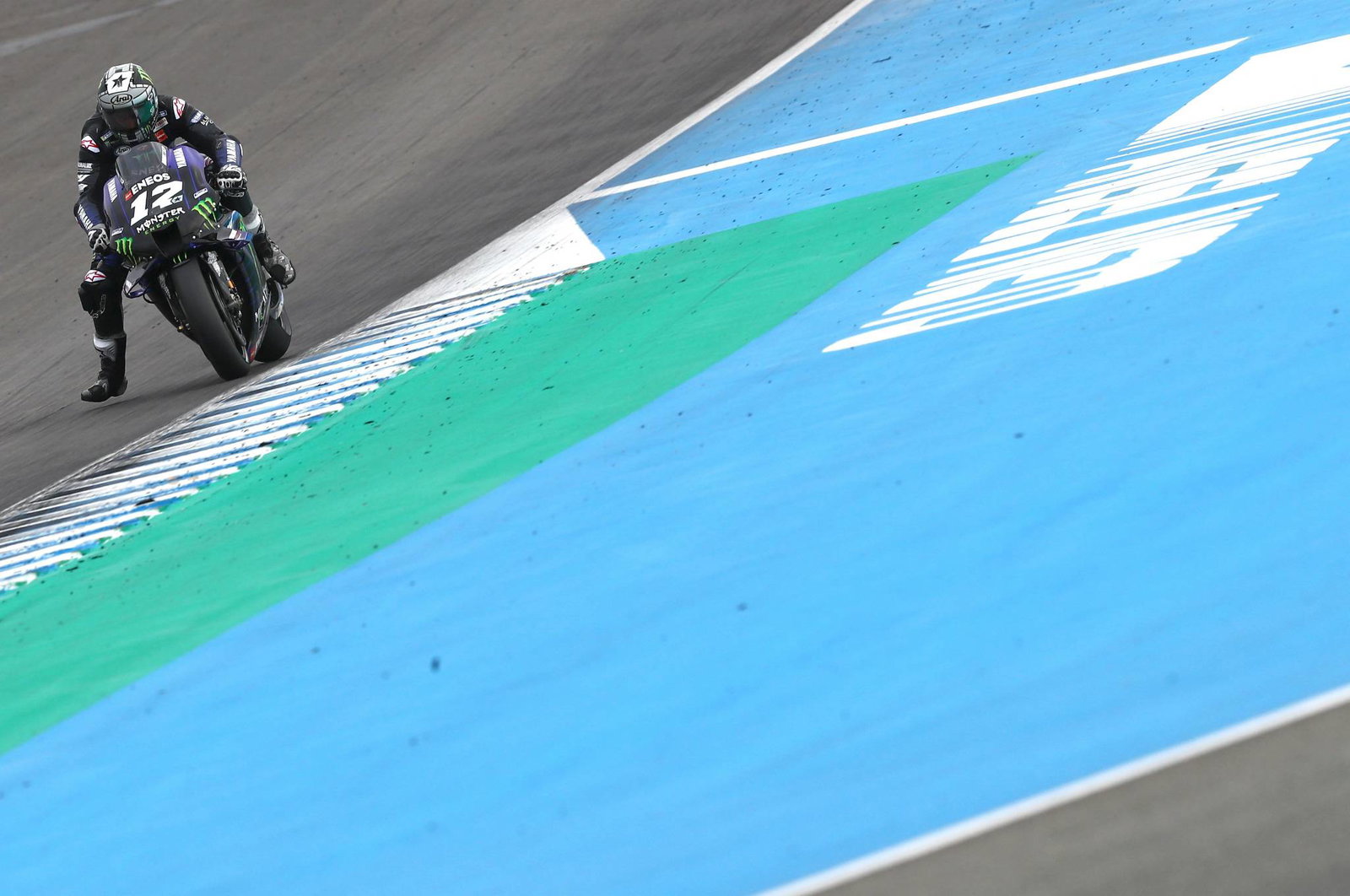 Jerez Test: Shoulder scare for Marc Marquez