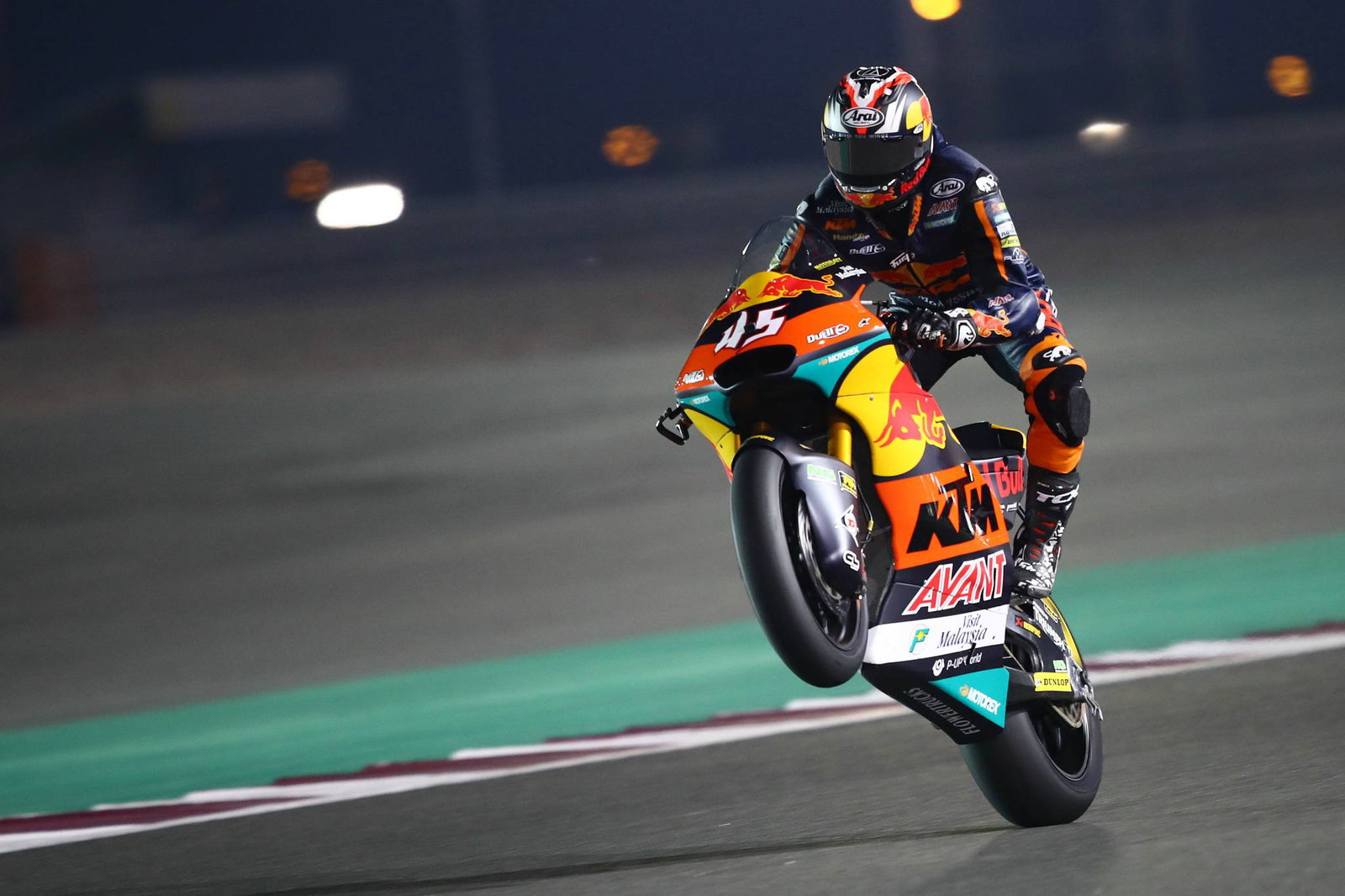 Nagashima bolts clear for emotional maiden Moto2 win in Qatar