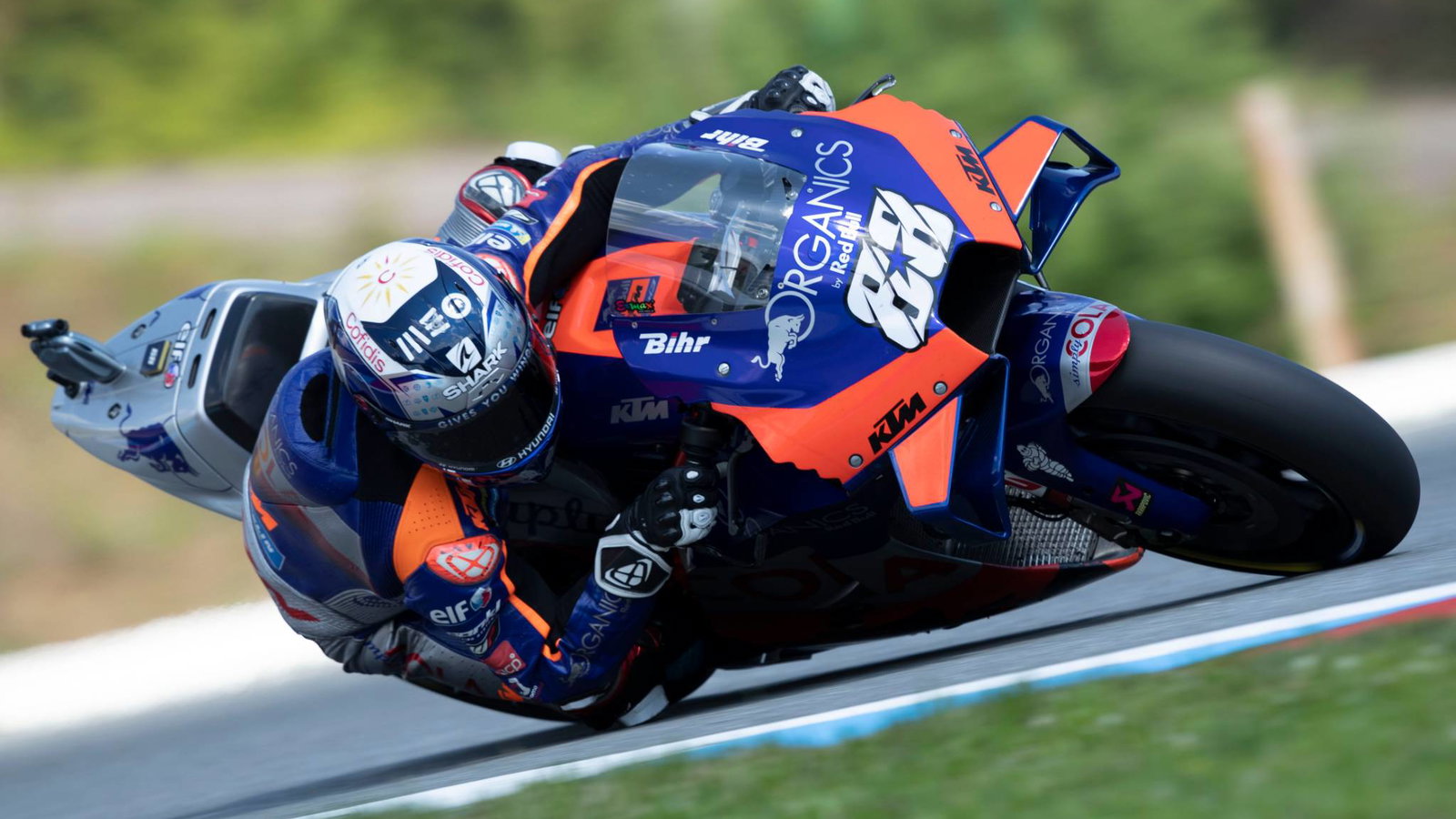 MotoGP: Oliveira membawa momentum dengan tiga putaran teratas di Brno
