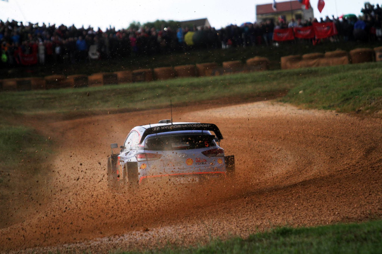 Neuville semakin dekat ke Ogier menjelang hari terakhir