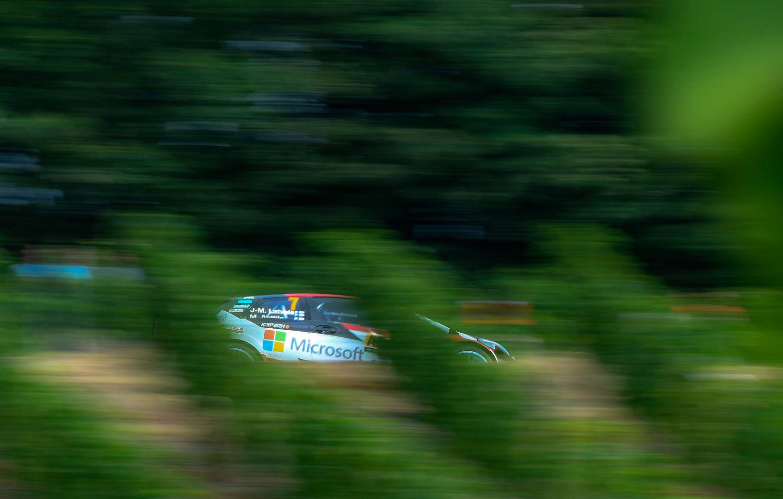 WRC: Suninen memuncaki penggeledahan Wales Rally GB, Tanak jatuh