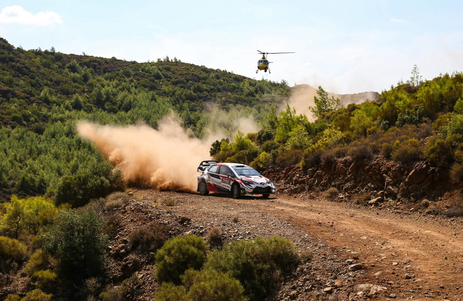 Mikkelsen merebut kembali kepemimpinan Reli Turki setelah drama untuk Neuville, Ogier