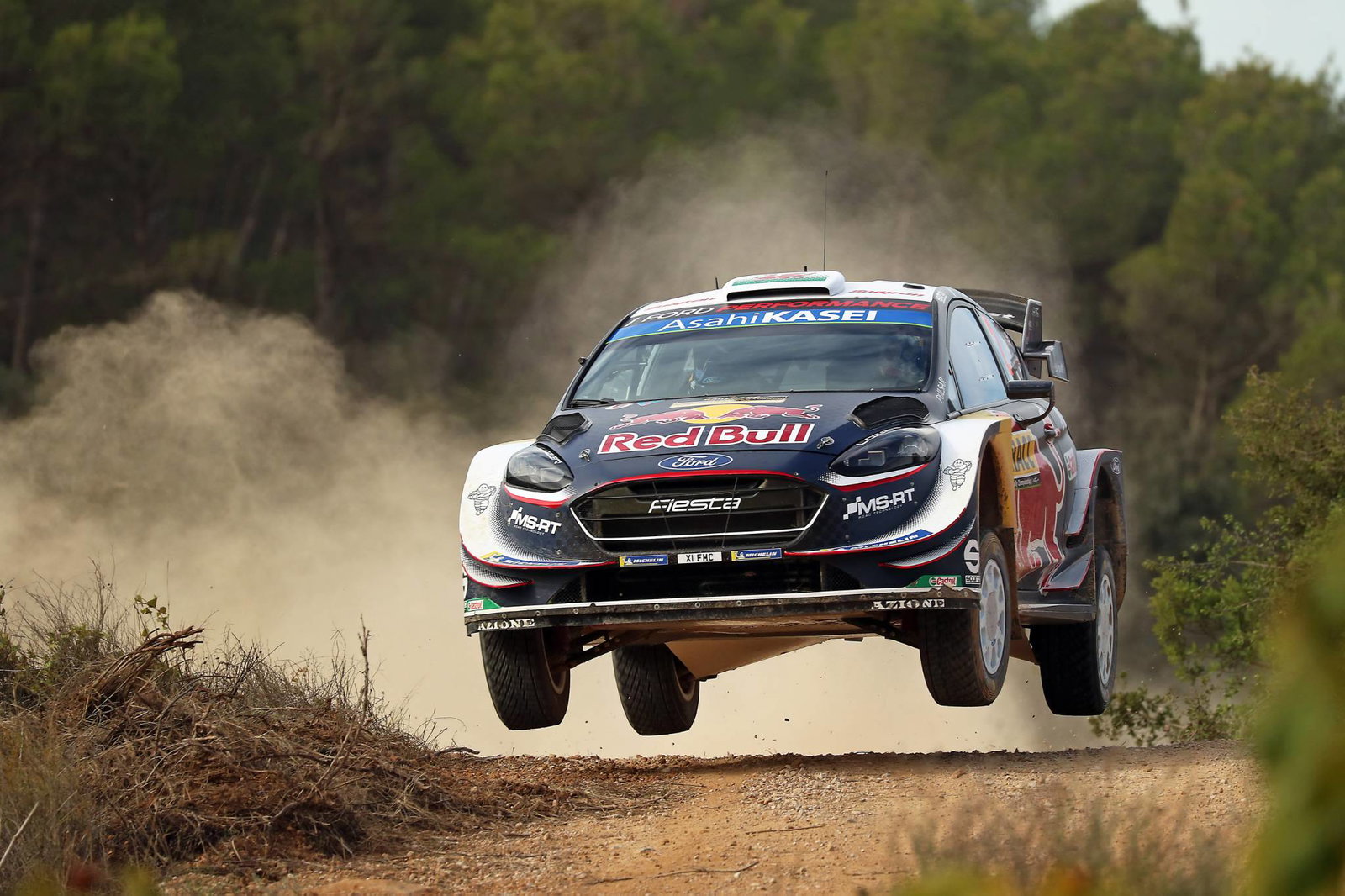 Loeb mewaspadai 