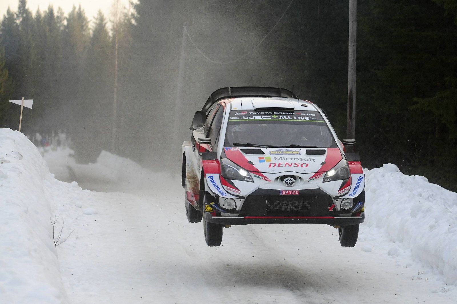Tanak charges early at Rally Sweden
