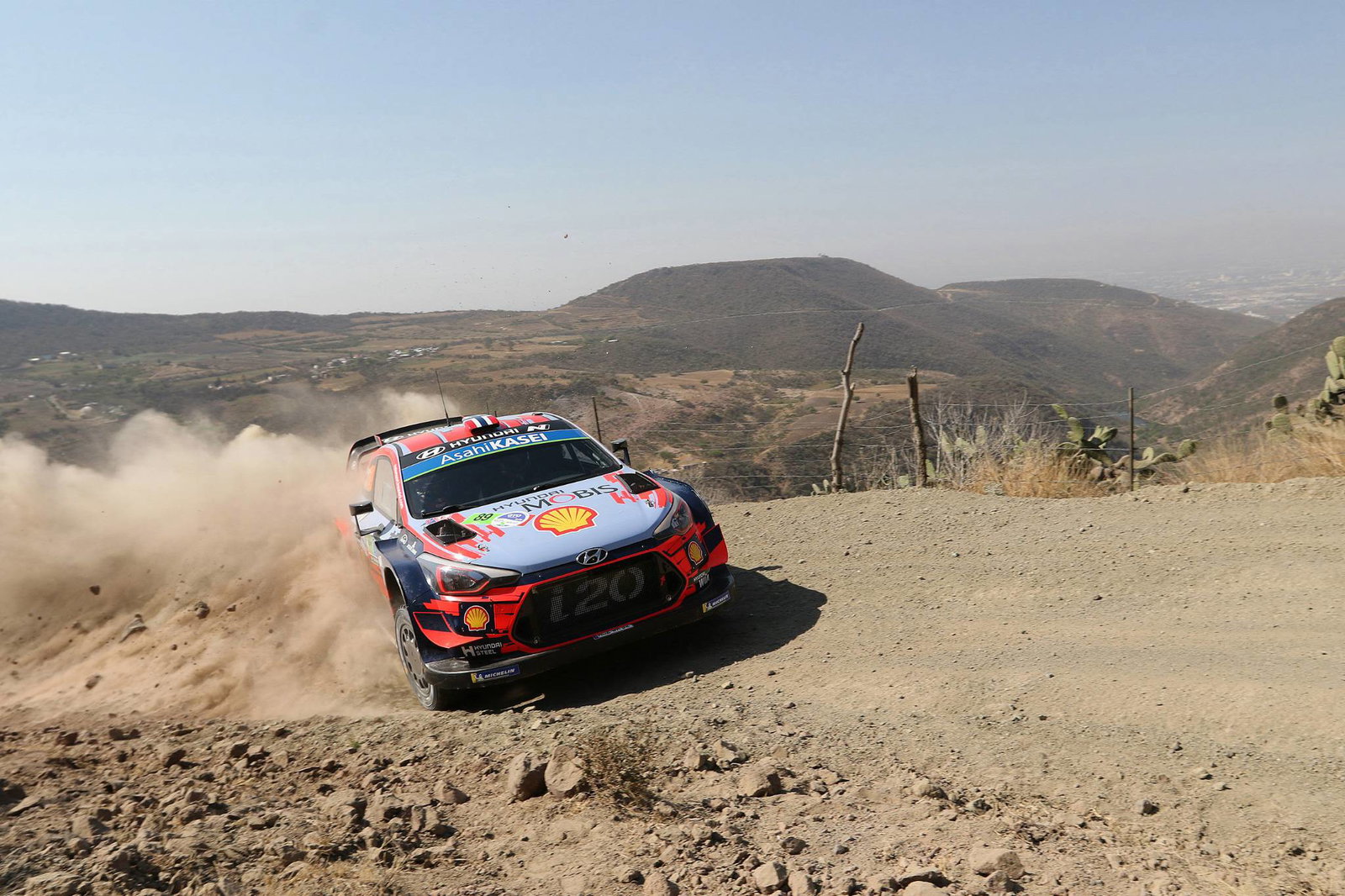 Mikkelsen memimpin Reli Mexico, Suninen tersingkir