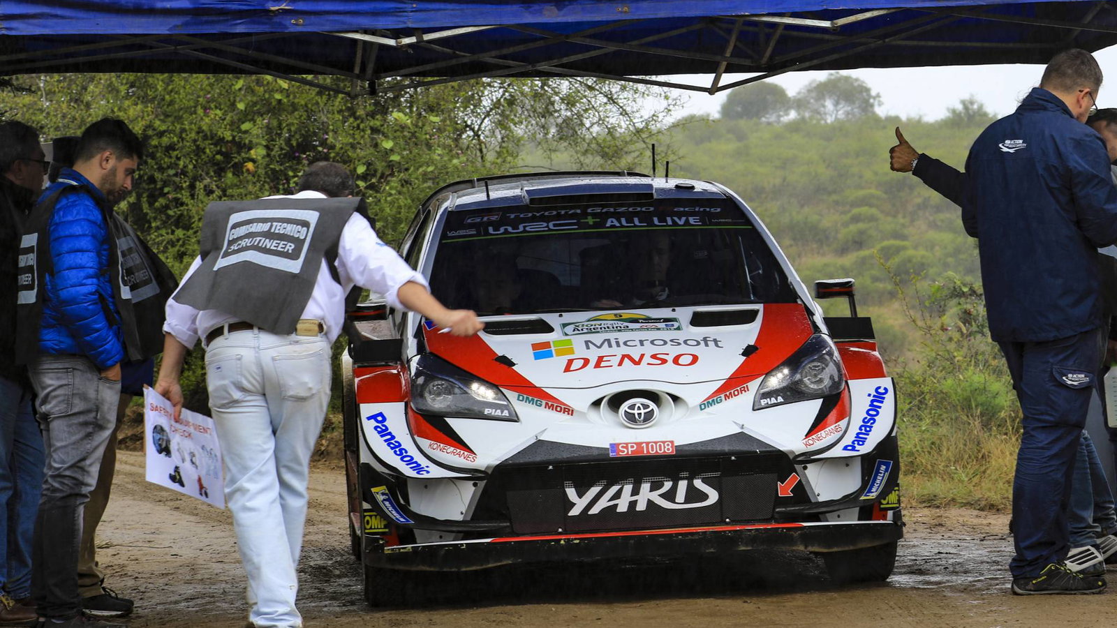 Meeke leads early running at Rally Argentina