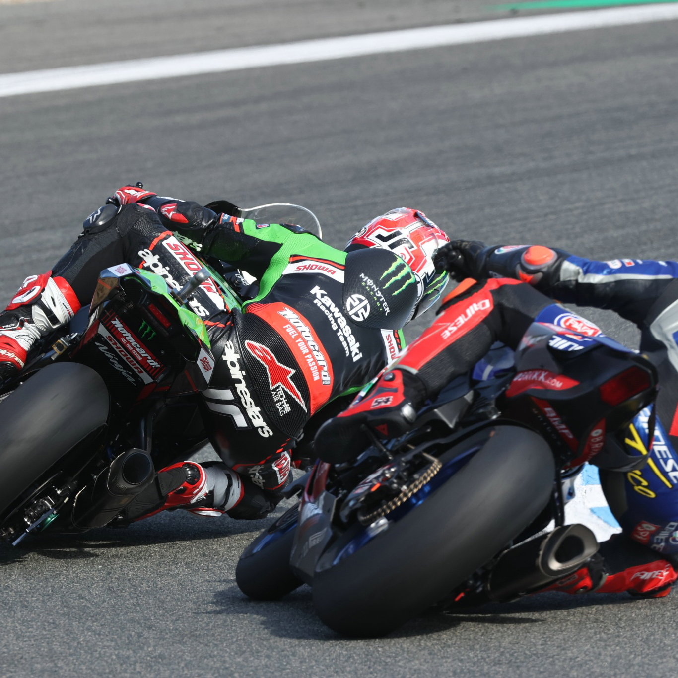 Jonathan Rea and Toprak Razgatlioglu, Jerez WorldSBK race1, 26 September 2021