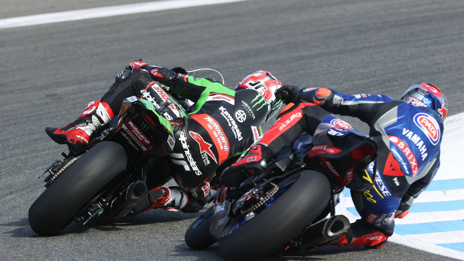 Jonathan Rea and Toprak Razgatlioglu, Jerez WorldSBK race1, 26 September 2021