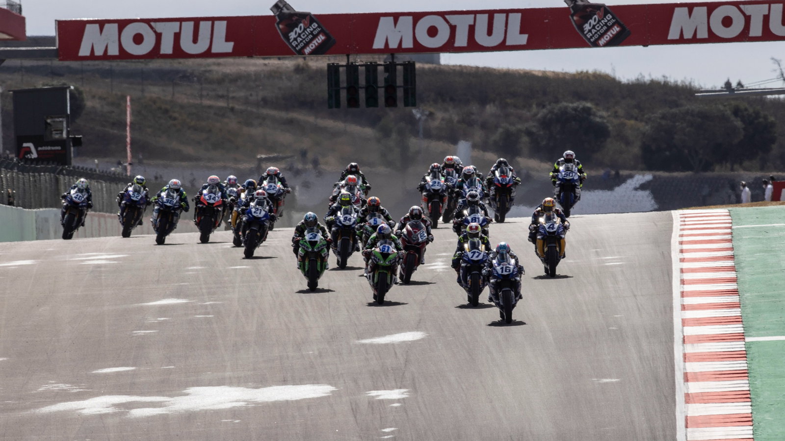 Race start, Portuguese WorldSSP race2, 3 October 2021
