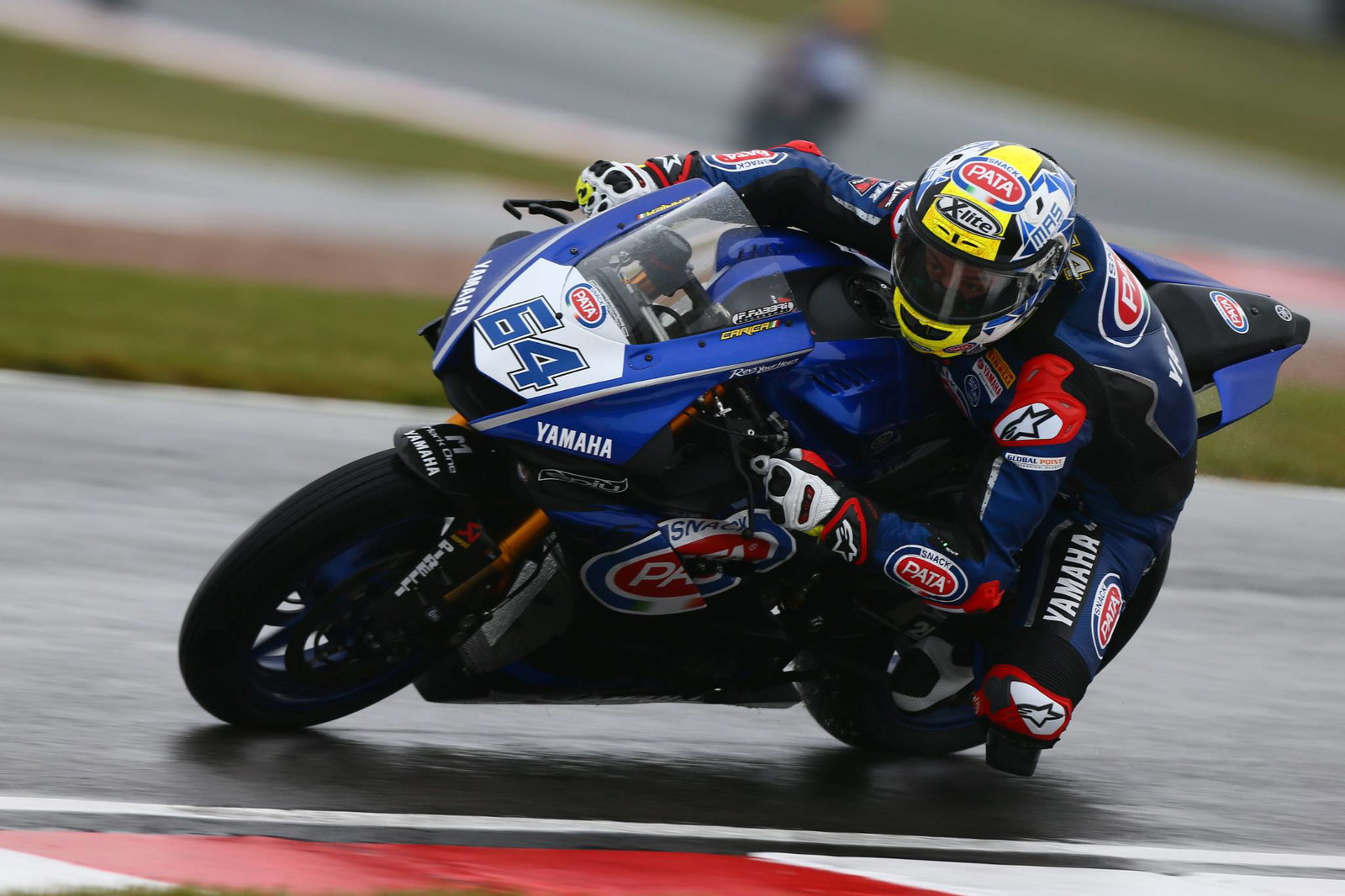 Mahias holds comfortable lead in wet at Donington Park