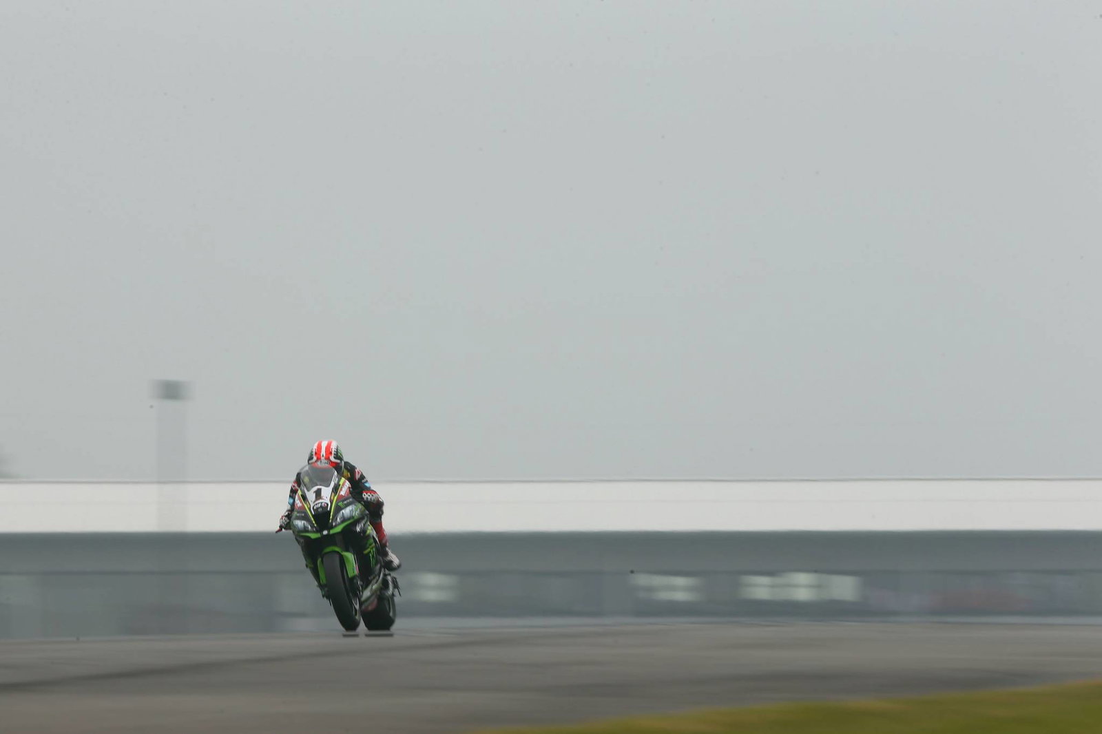 Sykes 'dipersiapkan dengan baik' setelah kondisi beragam
