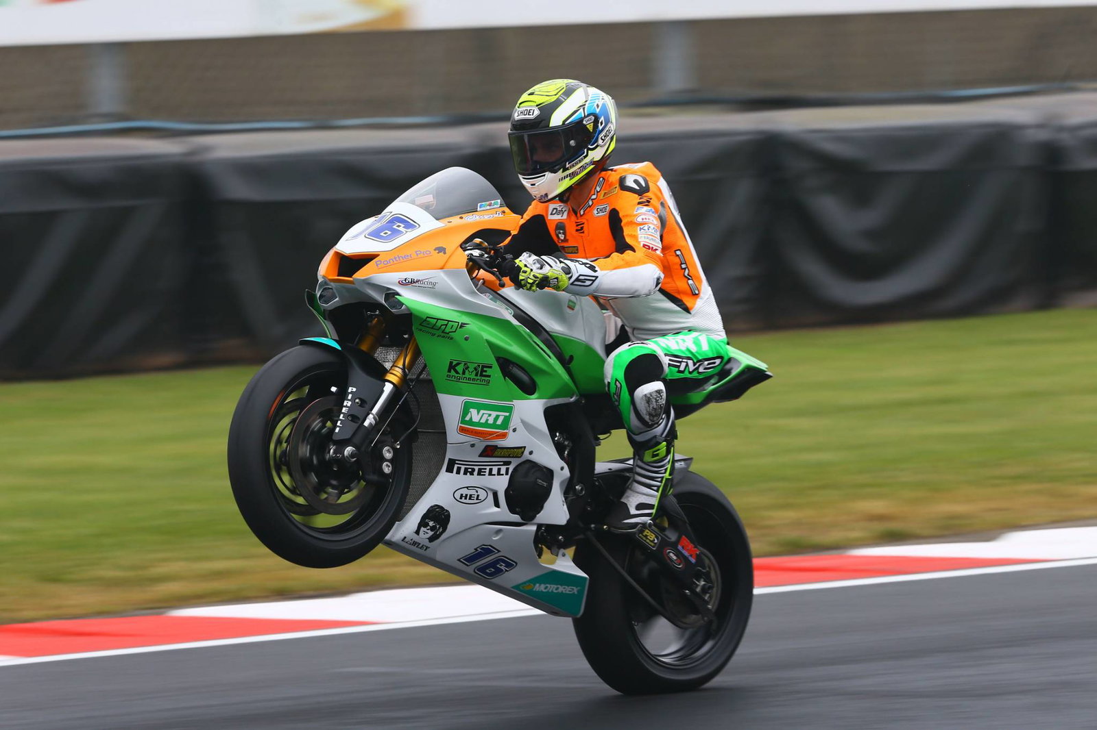 Cluzel beats Mahias to Donington pole