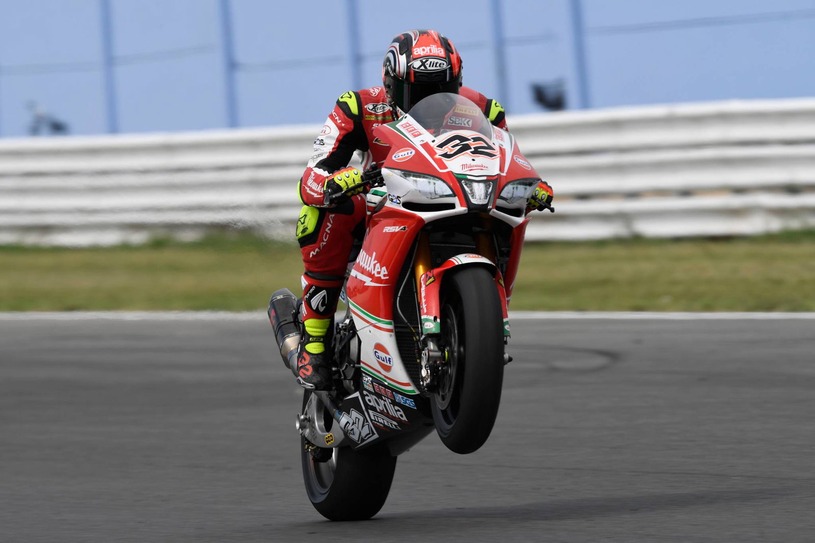 Savadori memimpin biaya Milwaukee Aprilia