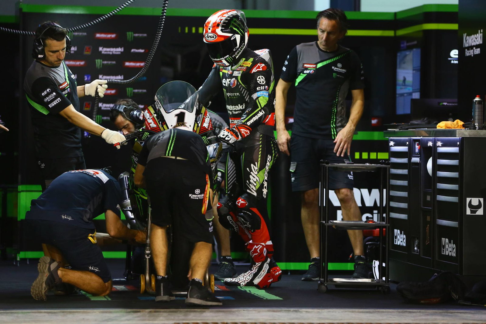 Qatar WorldSBK: Penundaan hujan di Losail - DIPERBARUI