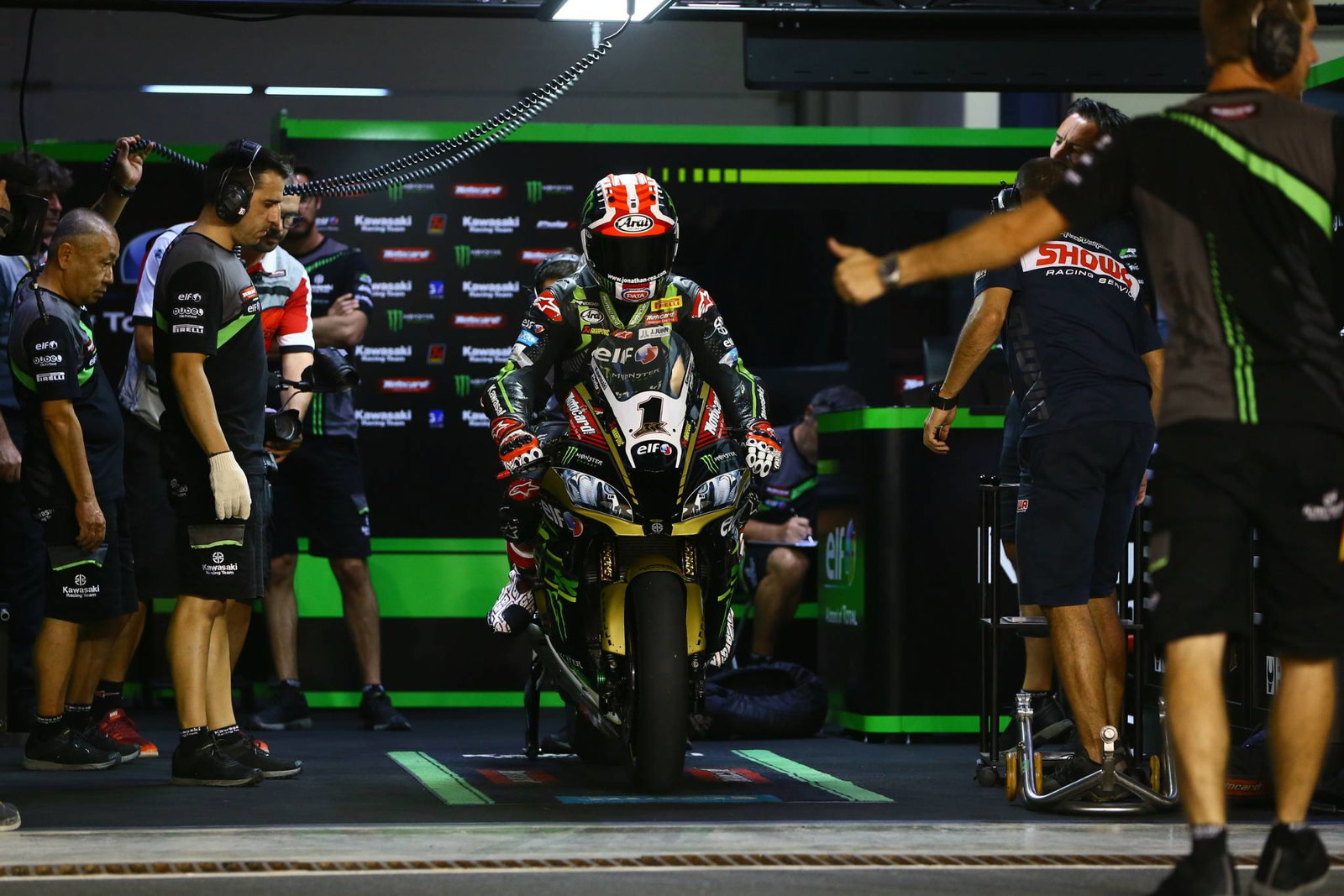 Qatar WorldSBK: Lowes 'menggali' untuk mengakhiri kekeringan podium