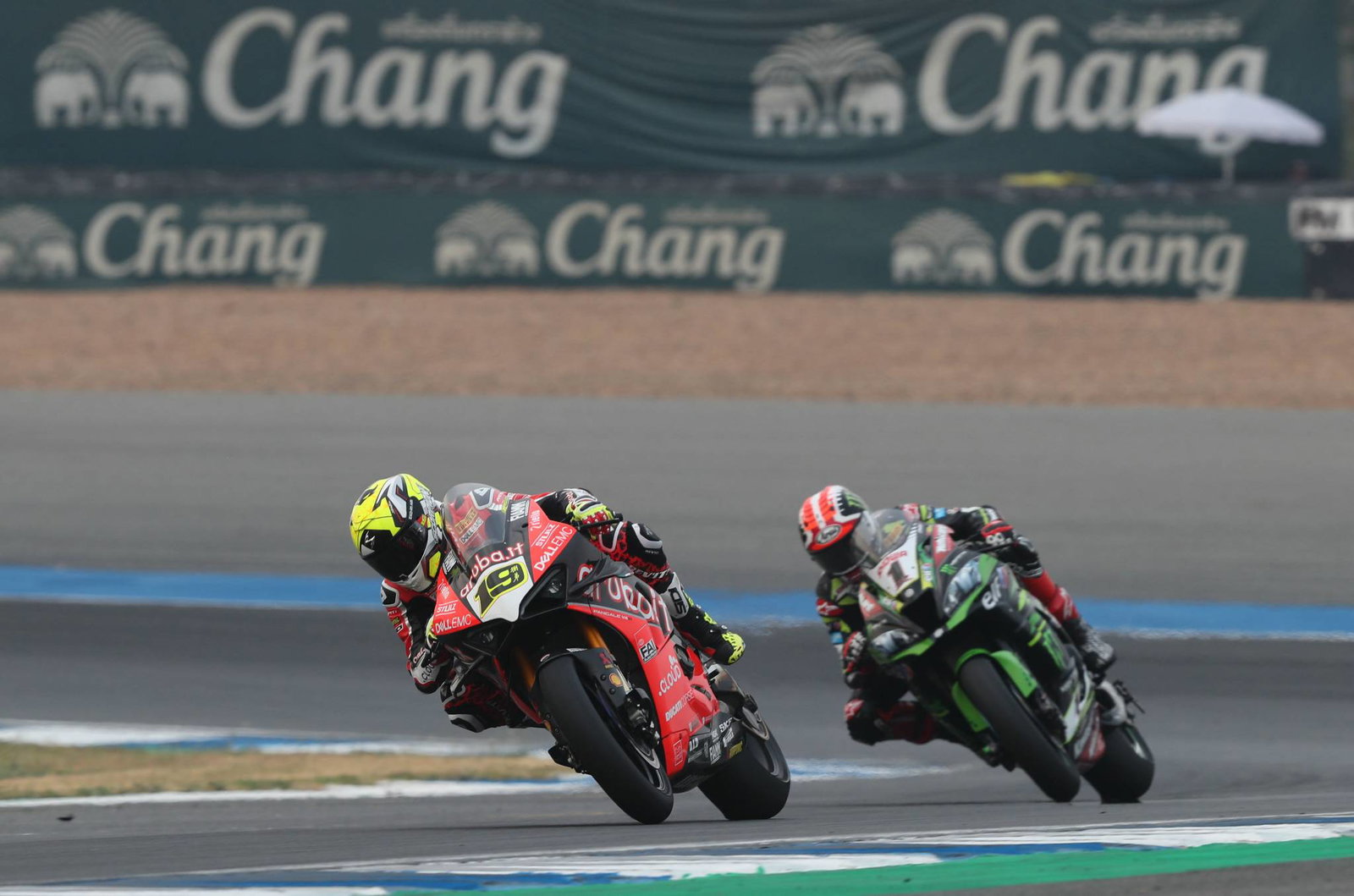 Bautista mengalahkan pertarungan Rea untuk terus menang