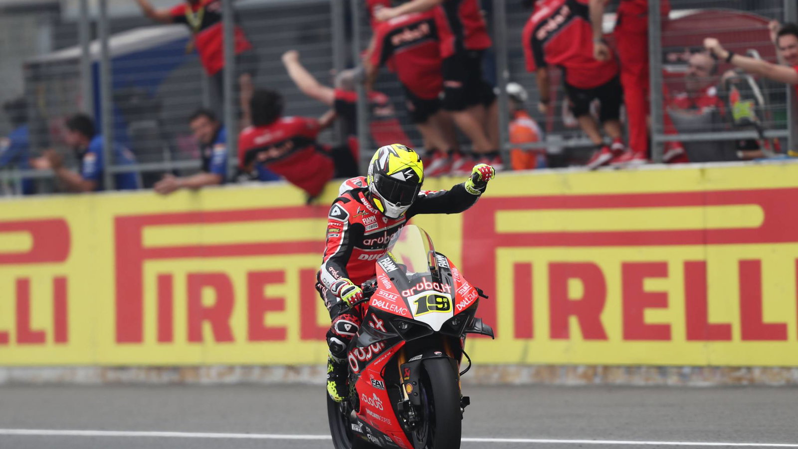 Bautista yang tak terhentikan menghantam World Superbike selama enam kali