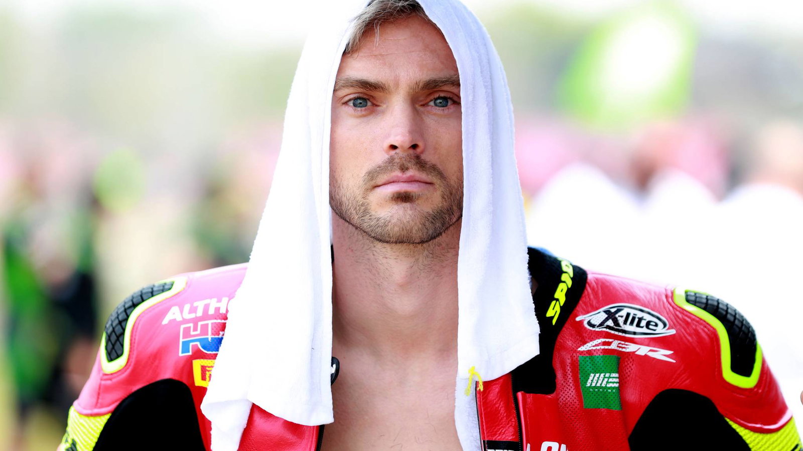 Camier menghadapi waktu istirahat karena cedera bahu