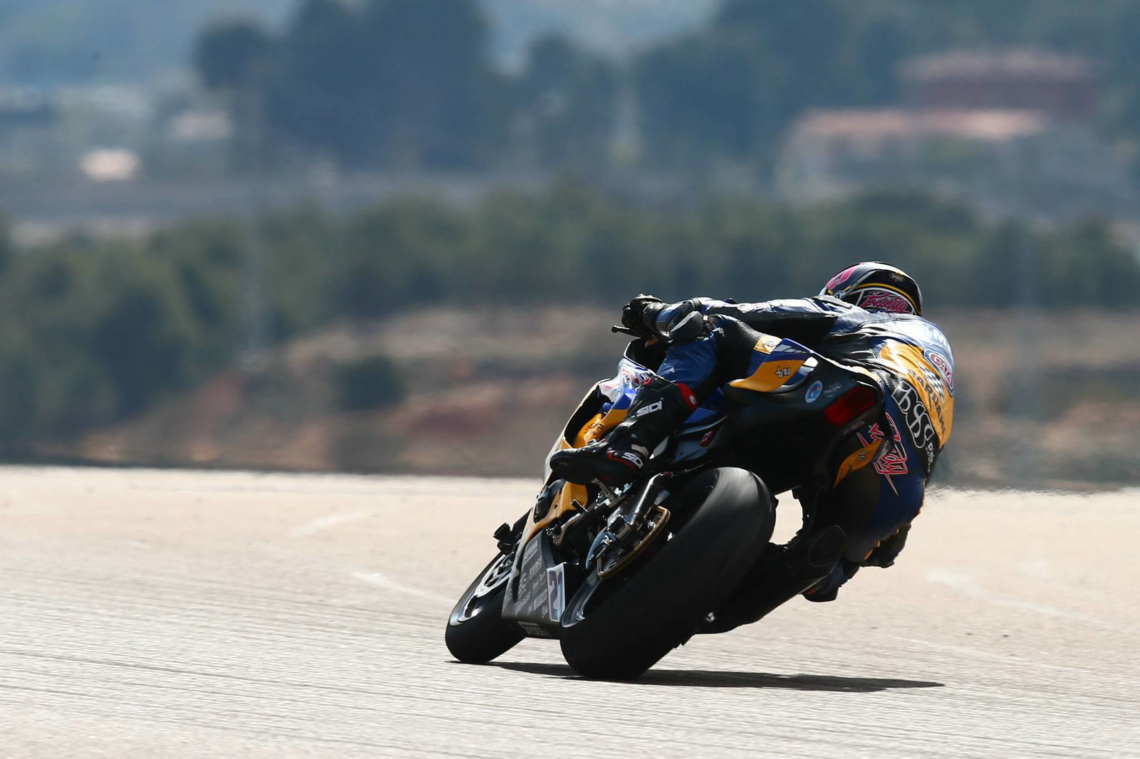 Gradinger takes maiden World Supersport pole