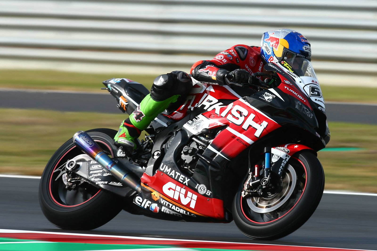 Rea memimpin FP2 basah, van der Mark tetap tercepat secara keseluruhan