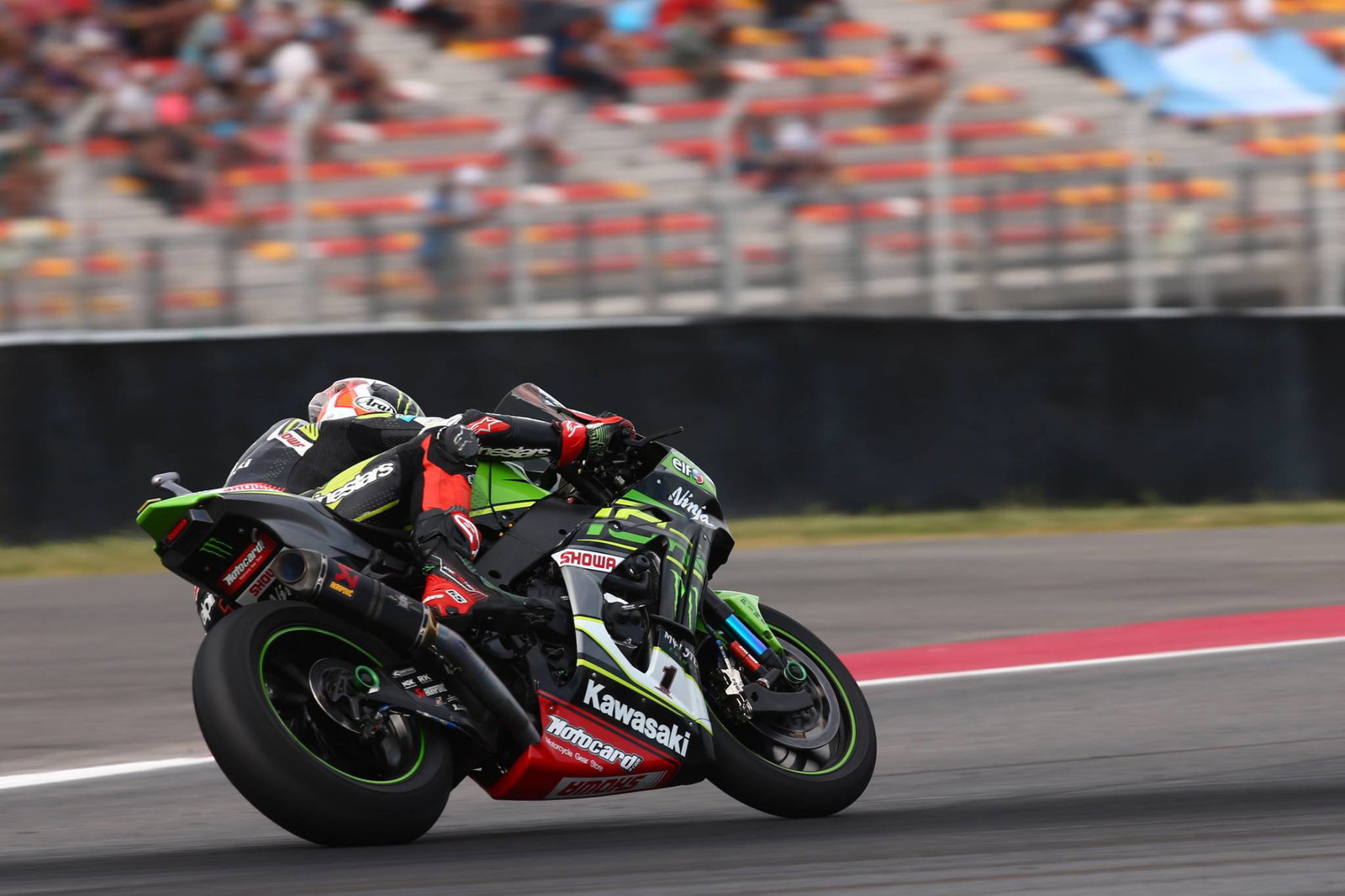 Pebalap 'Villicum Six' mengeluarkan pernyataan WorldSBK, bersiap untuk balapan hari ini