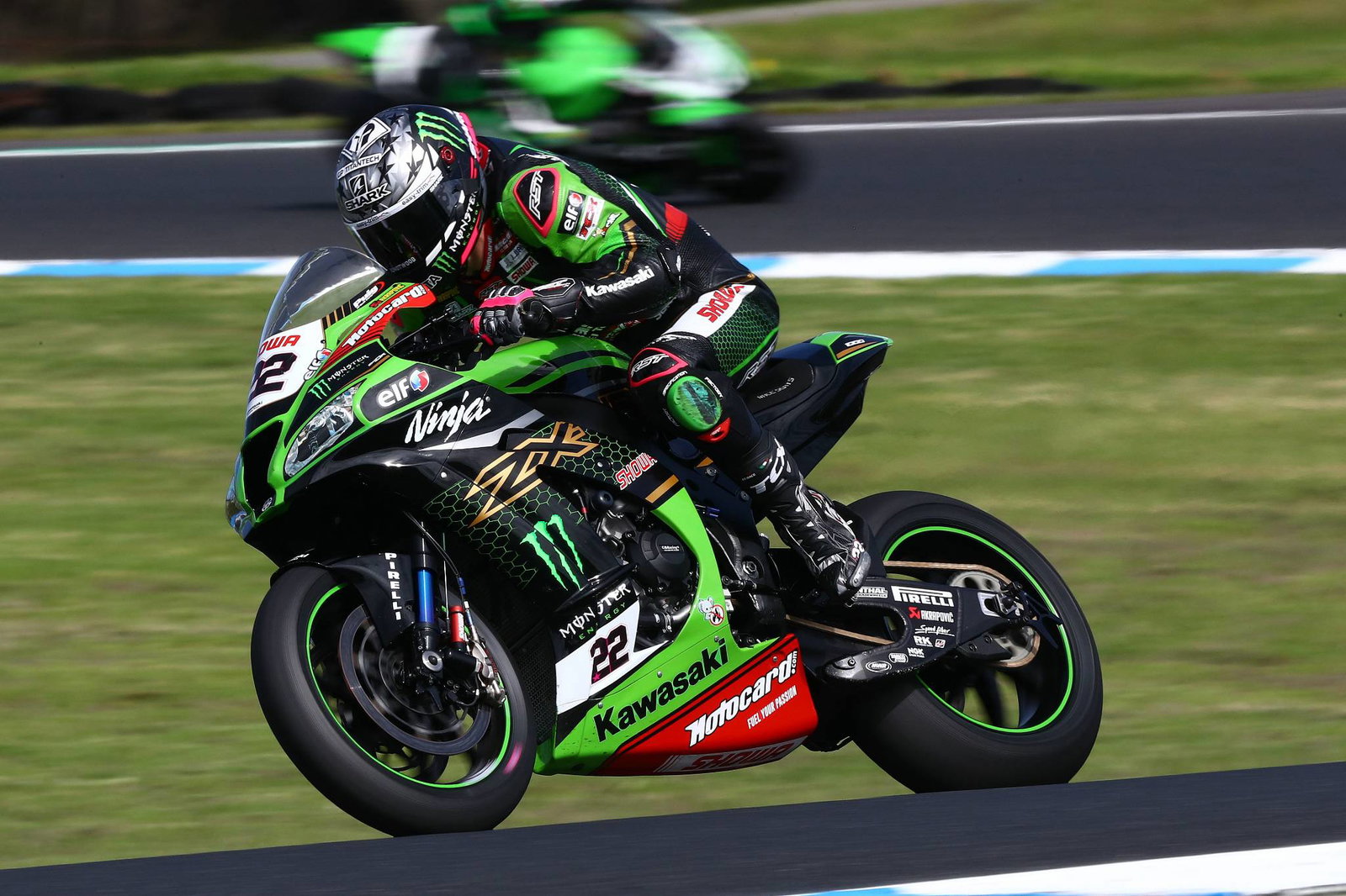 Lowes beats Rea to take early World Superbike points lead