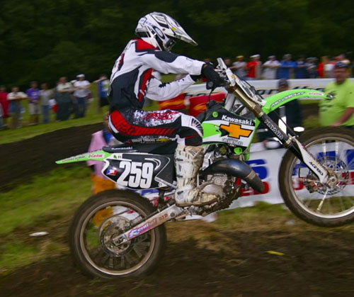 Smets receives knee surgery.