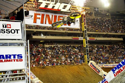 Coppins dominates, but Australia wins Oceania MX.