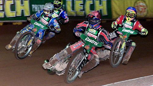 Mackay prepares for 2002 campaign.