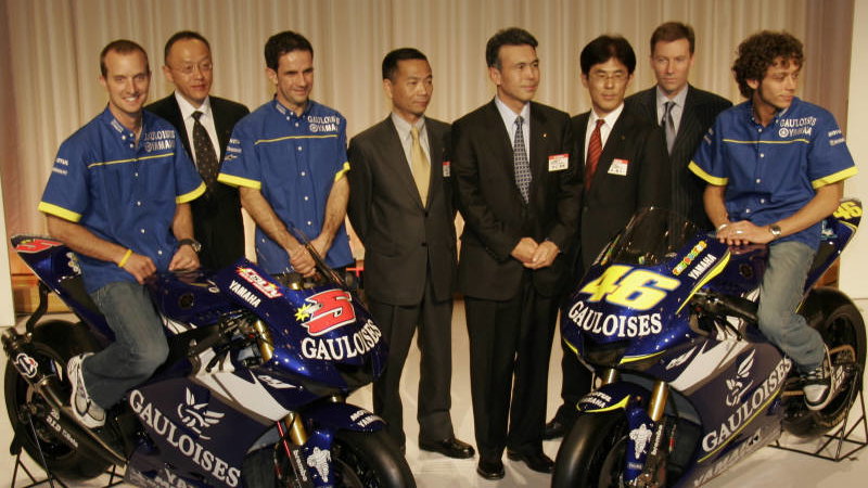 Yamaha unveils 2005 M1 livery.